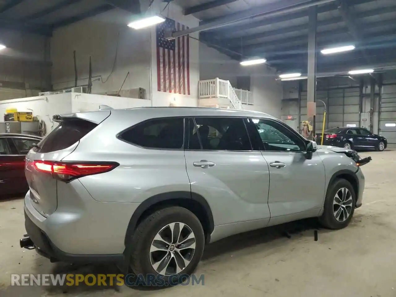 3 Photograph of a damaged car 5TDGZRBH2MS076334 TOYOTA HIGHLANDER 2021