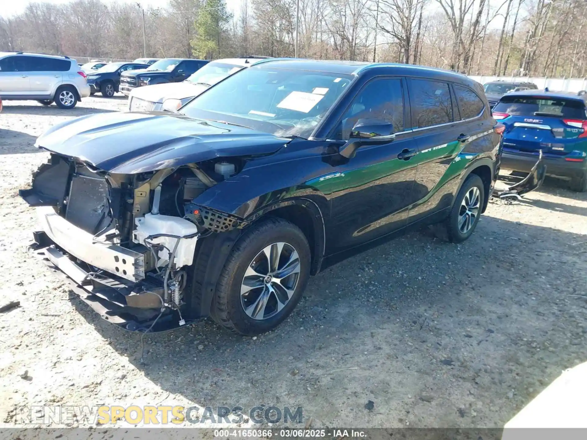 2 Photograph of a damaged car 5TDGZRBH2MS105170 TOYOTA HIGHLANDER 2021
