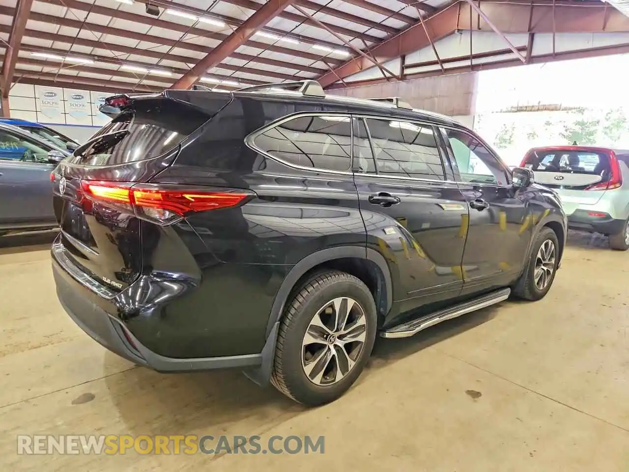 3 Фотография поврежденного автомобиля 5TDGZRBH2MS118954 TOYOTA HIGHLANDER 2021