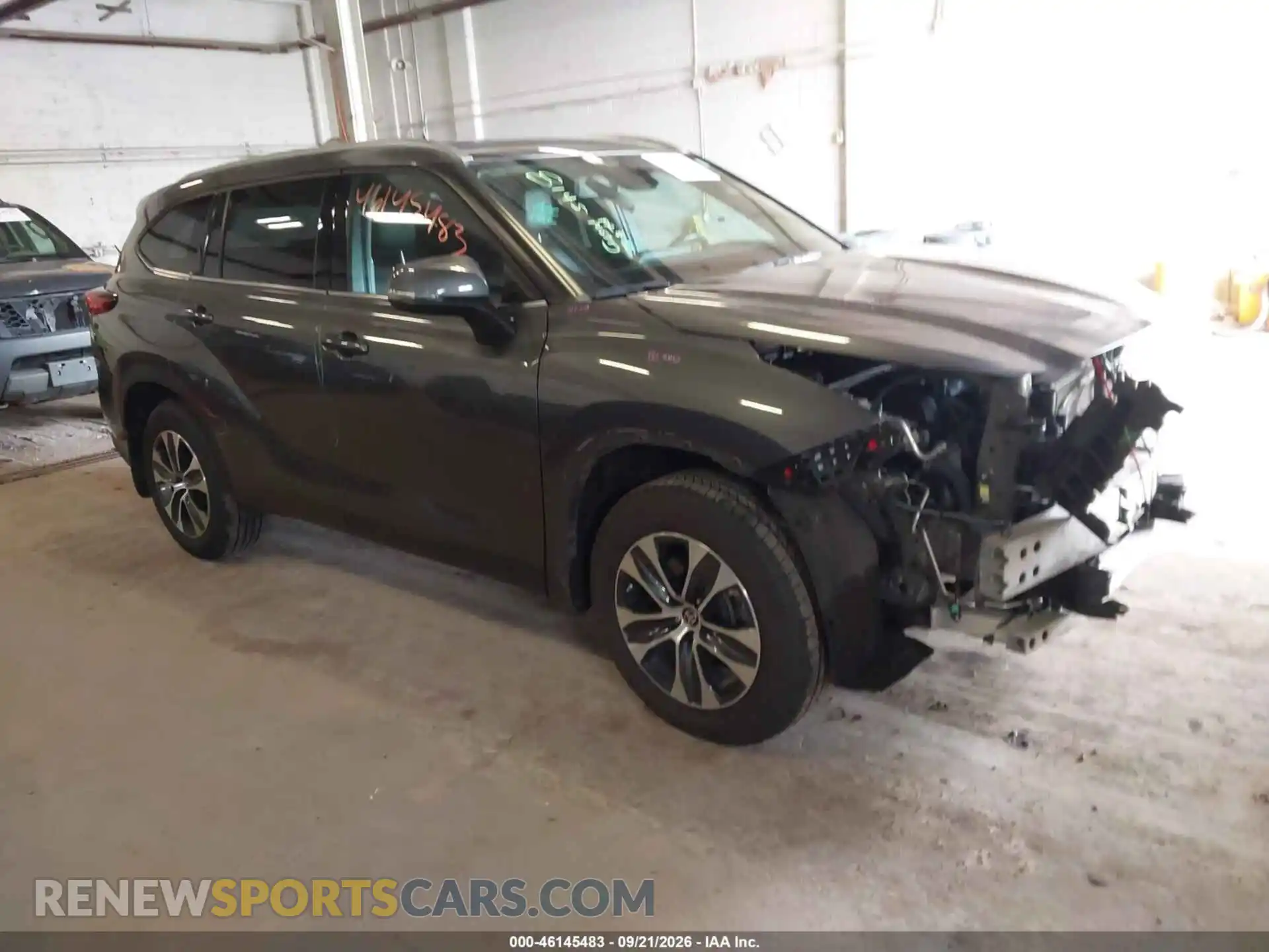 1 Фотография поврежденного автомобиля 5TDGZRBH2MS124950 TOYOTA HIGHLANDER 2021