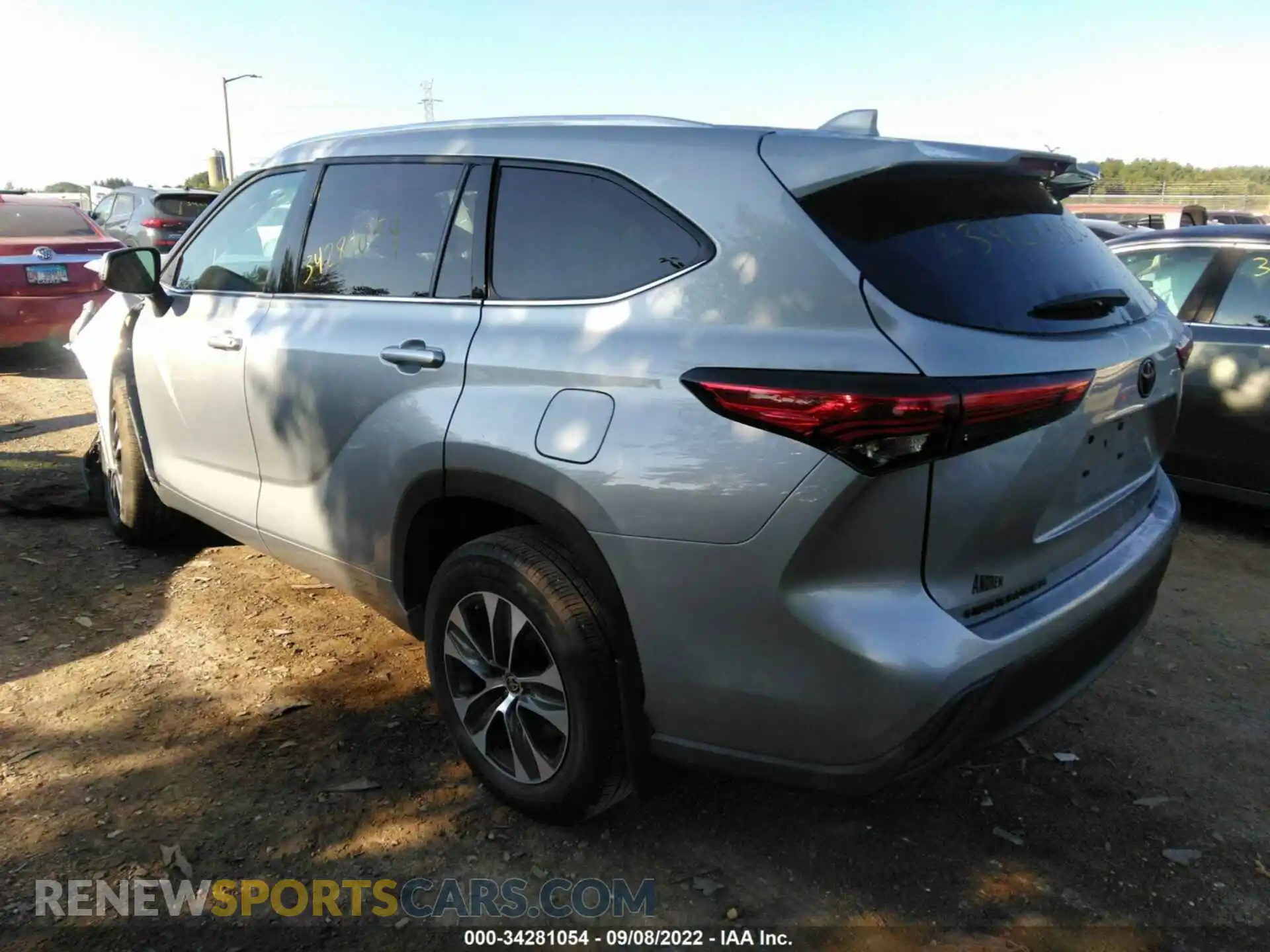 3 Photograph of a damaged car 5TDGZRBH2MS533370 TOYOTA HIGHLANDER 2021