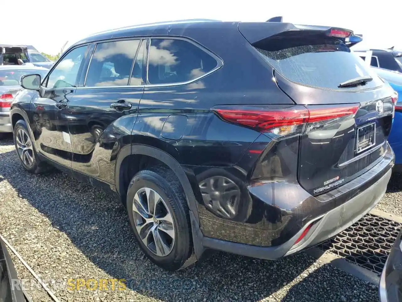 2 Photograph of a damaged car 5TDGZRBH3MS110166 TOYOTA HIGHLANDER 2021