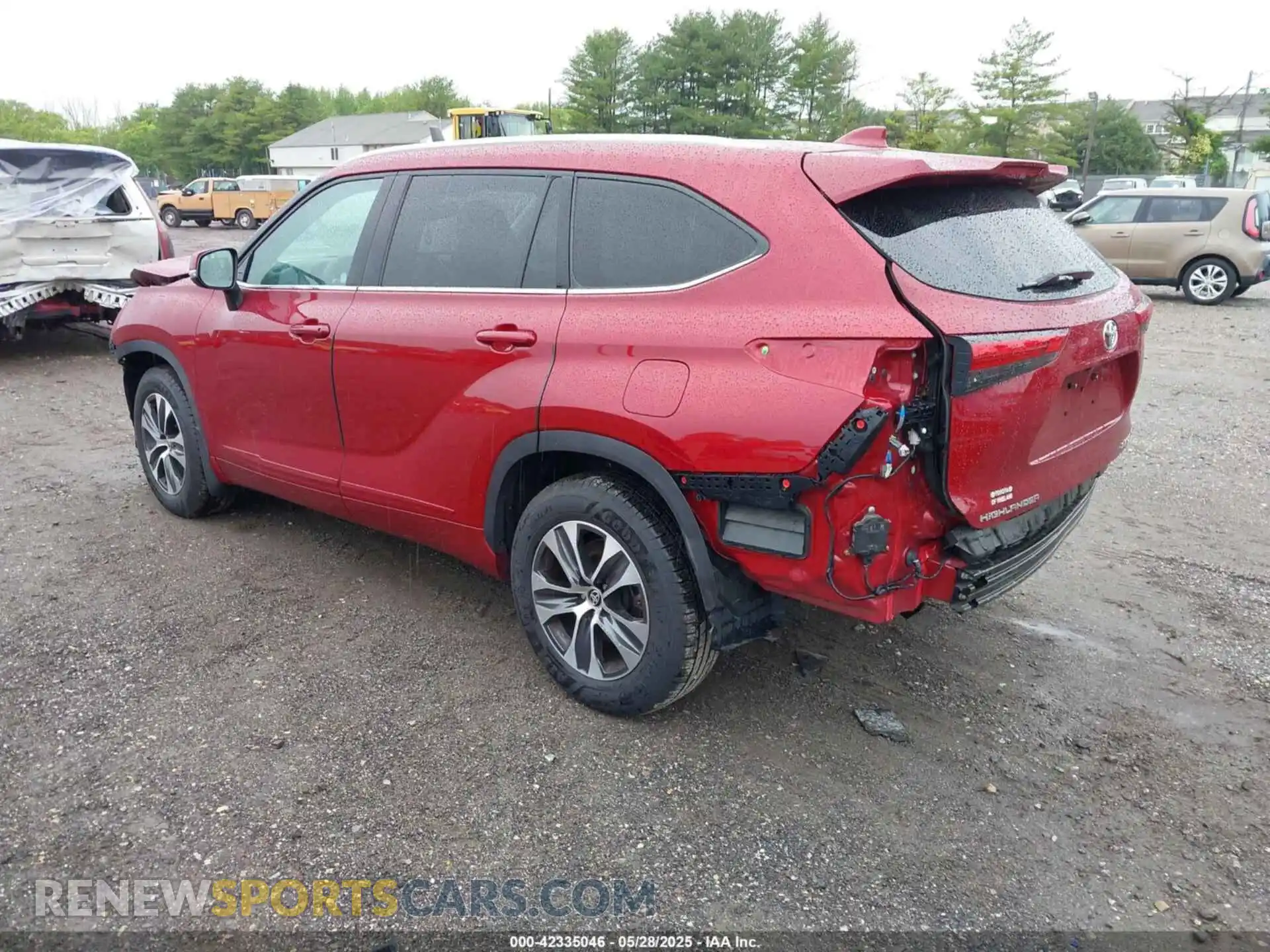 3 Photograph of a damaged car 5TDGZRBH3MS526184 TOYOTA HIGHLANDER 2021