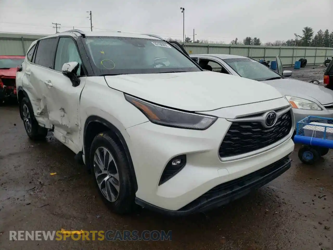 1 Фотография поврежденного автомобиля 5TDGZRBH3MS527464 TOYOTA HIGHLANDER 2021