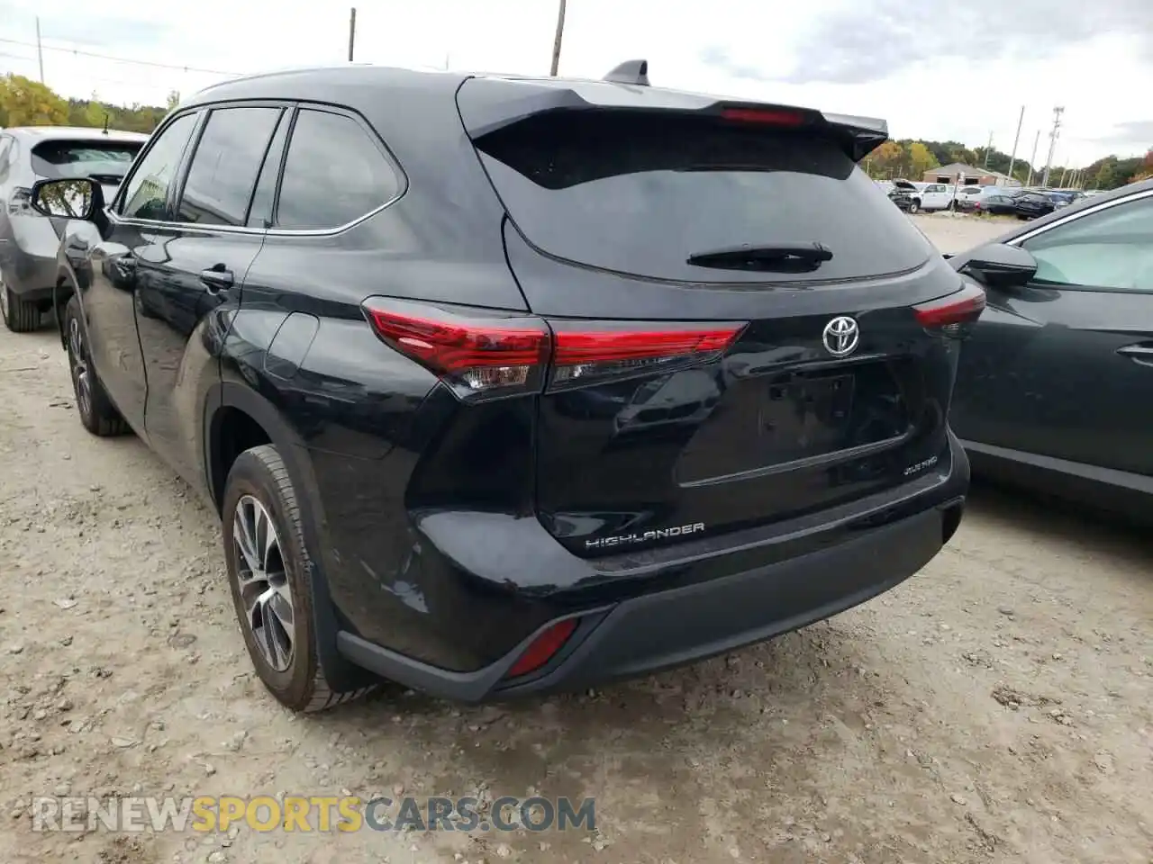 3 Photograph of a damaged car 5TDGZRBH3MS531725 TOYOTA HIGHLANDER 2021