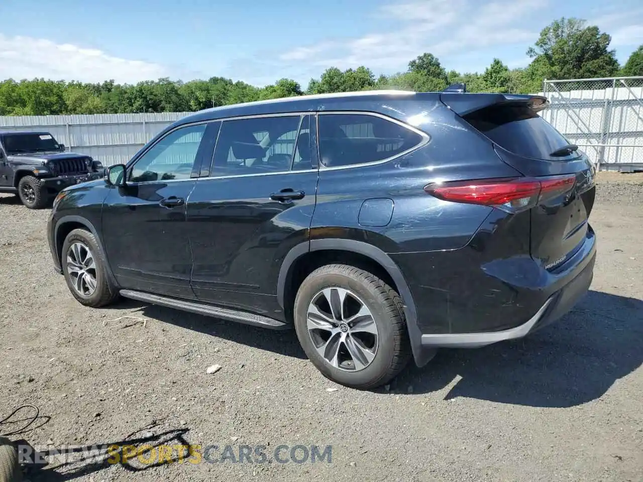 2 Photograph of a damaged car 5TDGZRBH3MS535788 TOYOTA HIGHLANDER 2021