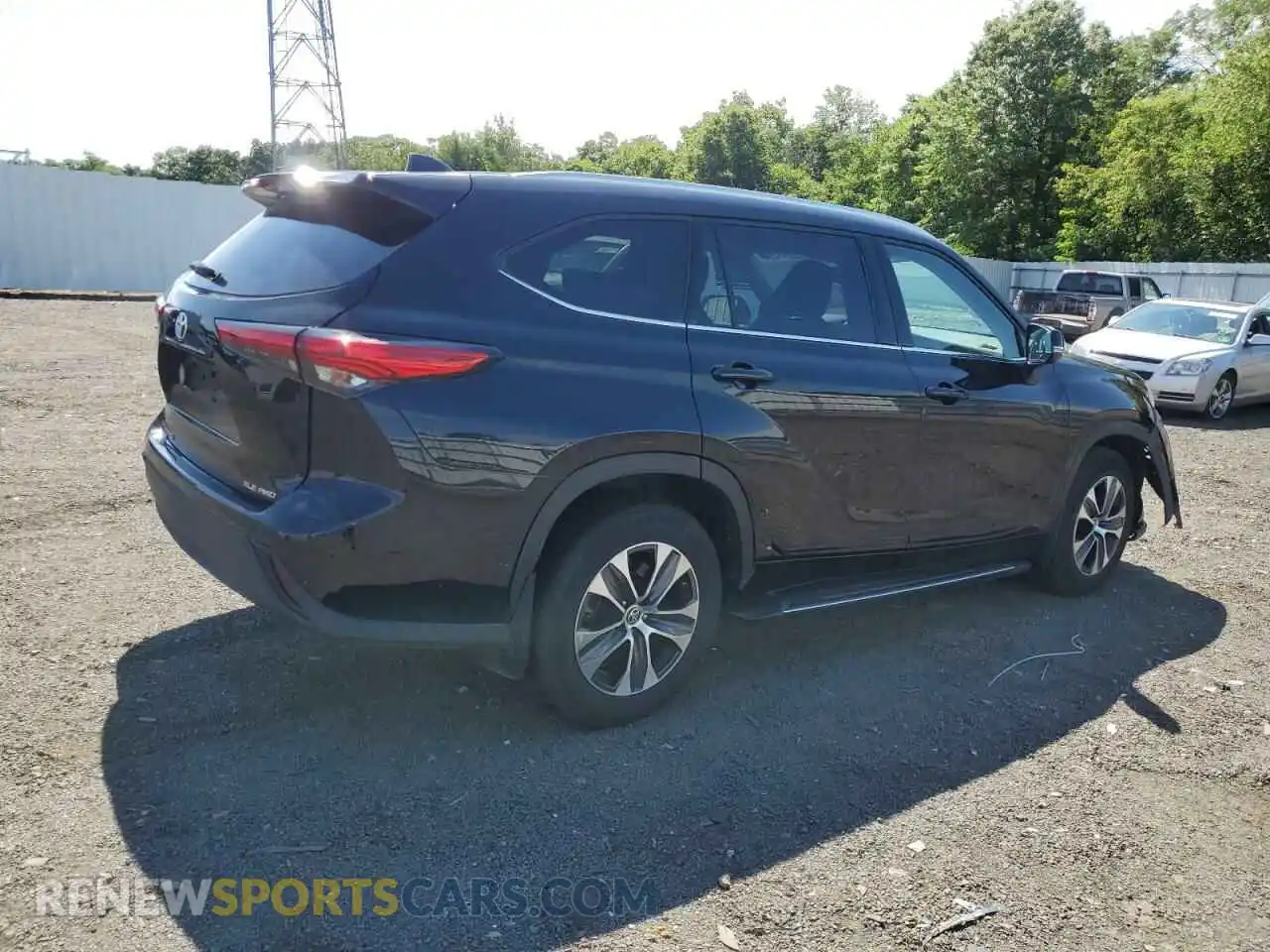 3 Photograph of a damaged car 5TDGZRBH3MS535788 TOYOTA HIGHLANDER 2021