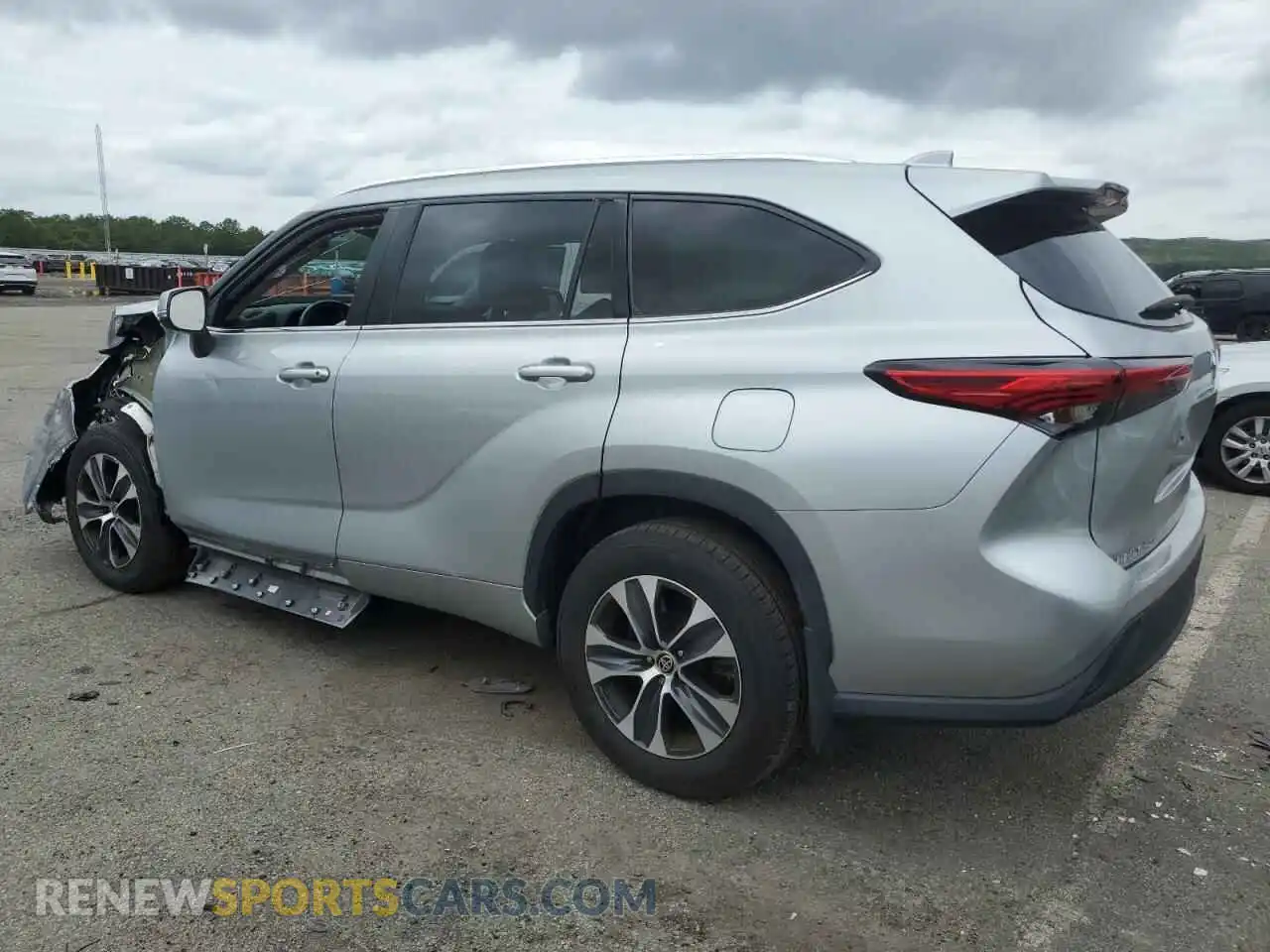 2 Photograph of a damaged car 5TDGZRBH3MS544801 TOYOTA HIGHLANDER 2021