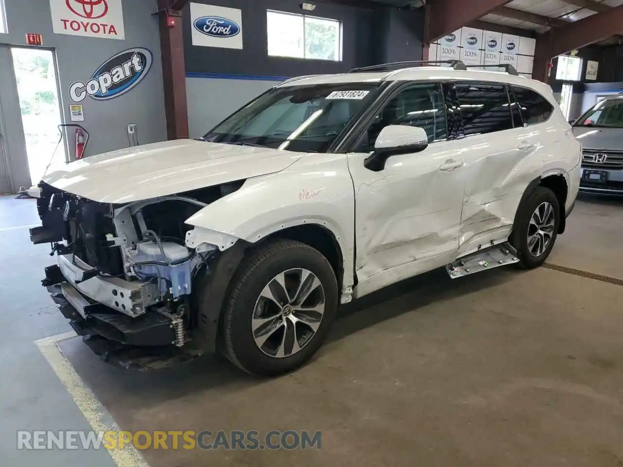 1 Photograph of a damaged car 5TDGZRBH3MS545494 TOYOTA HIGHLANDER 2021