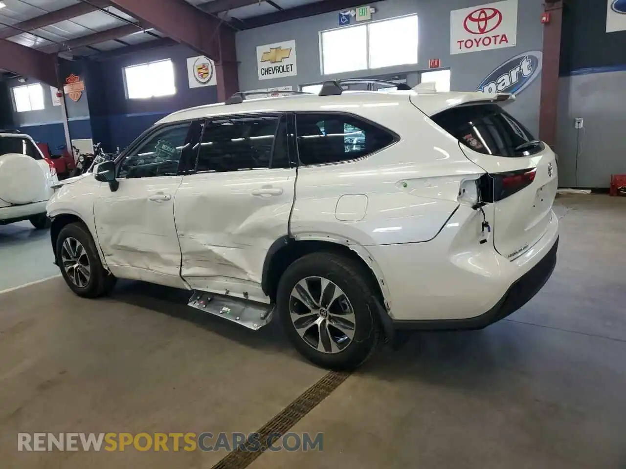 2 Photograph of a damaged car 5TDGZRBH3MS545494 TOYOTA HIGHLANDER 2021