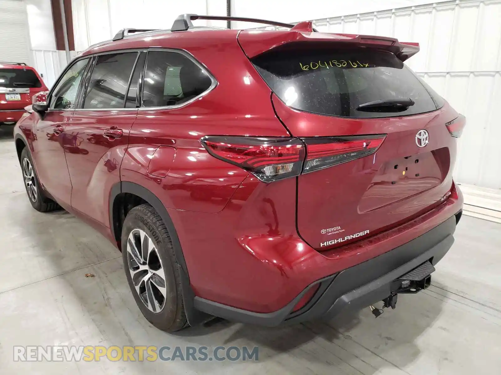 3 Photograph of a damaged car 5TDGZRBH4MS069403 TOYOTA HIGHLANDER 2021
