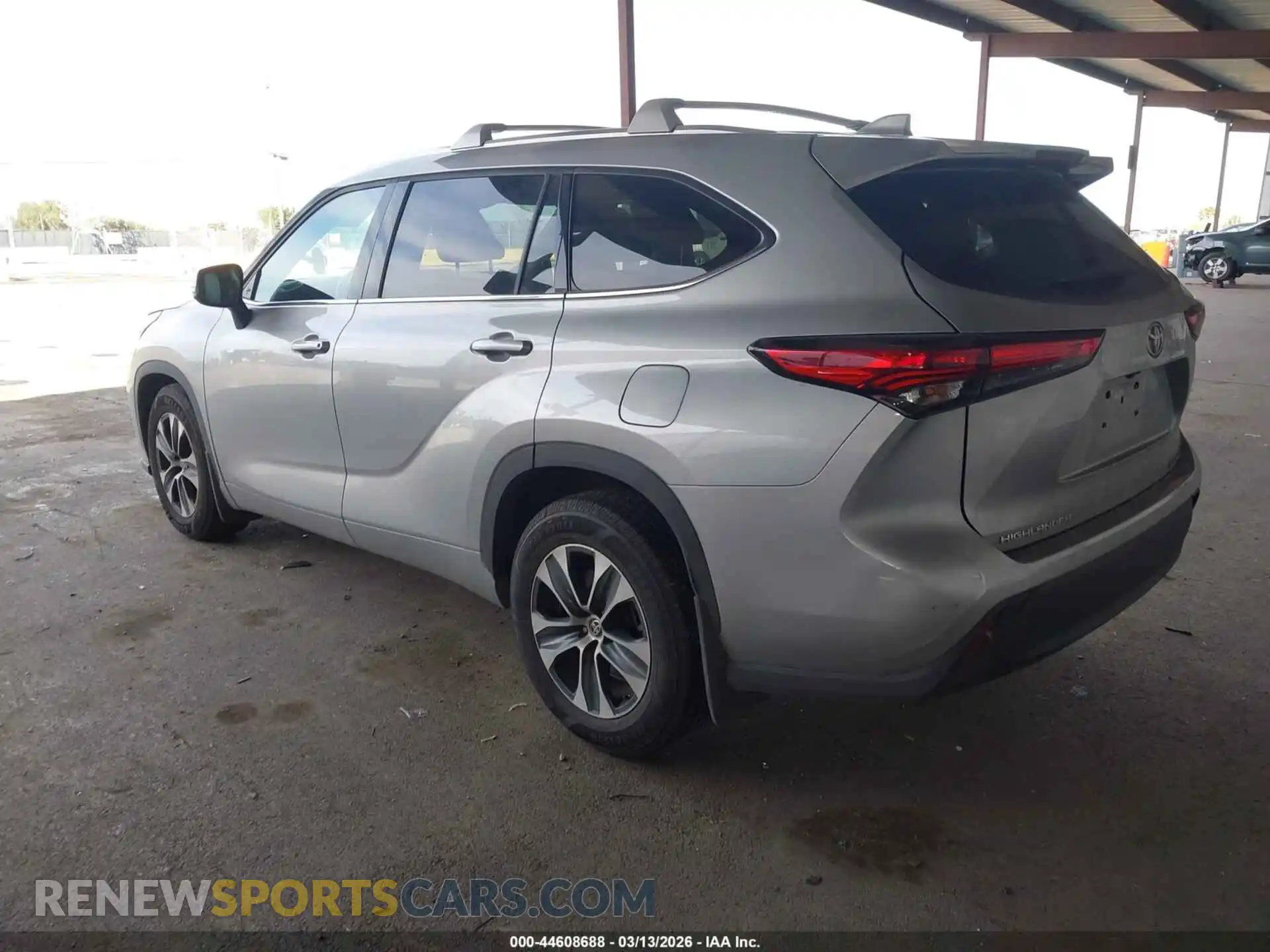 3 Photograph of a damaged car 5TDGZRBH4MS069479 TOYOTA HIGHLANDER 2021