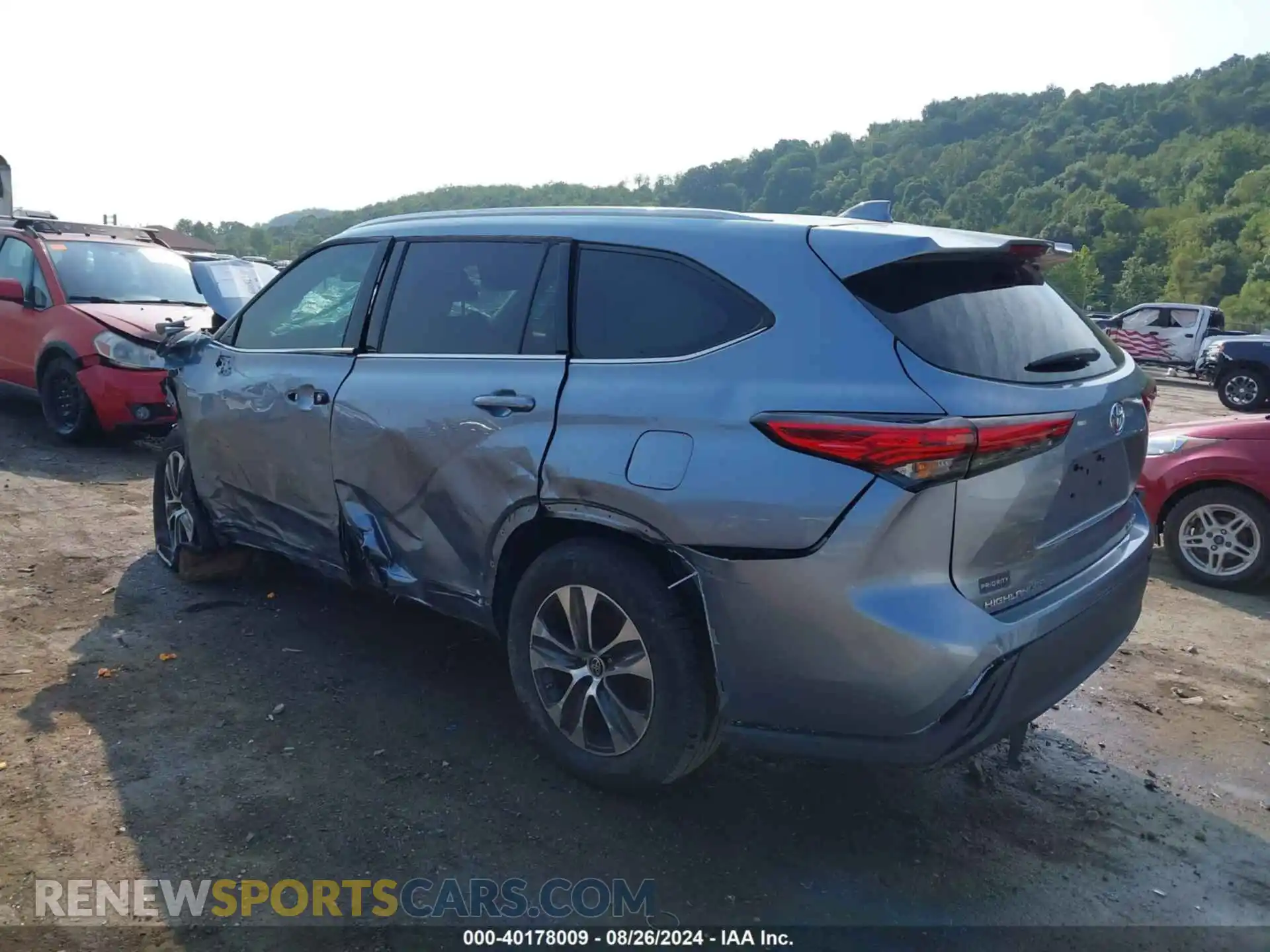 3 Photograph of a damaged car 5TDGZRBH4MS117403 TOYOTA HIGHLANDER 2021