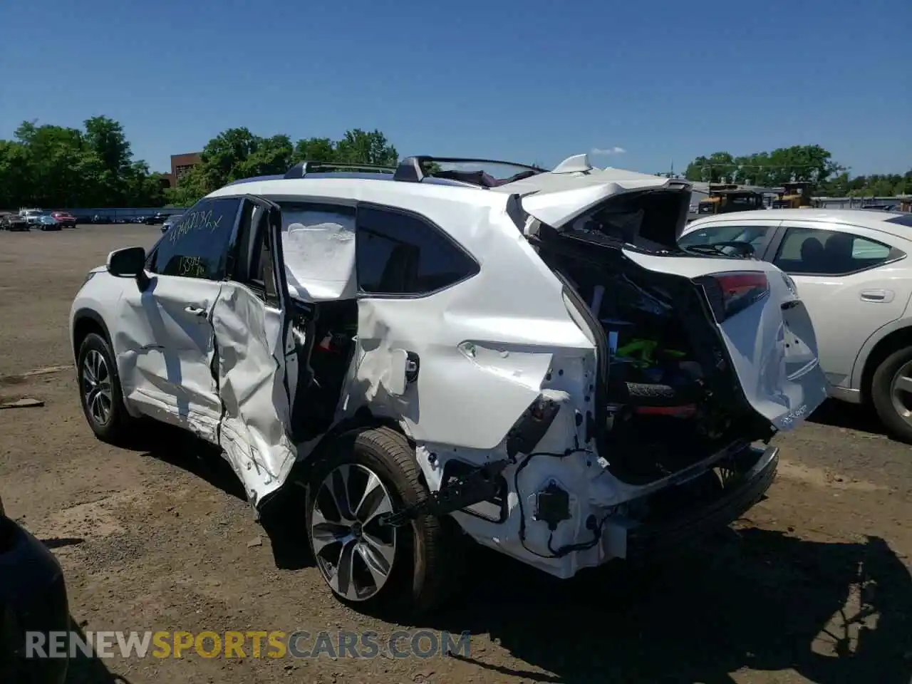 3 Photograph of a damaged car 5TDGZRBH4MS126151 TOYOTA HIGHLANDER 2021