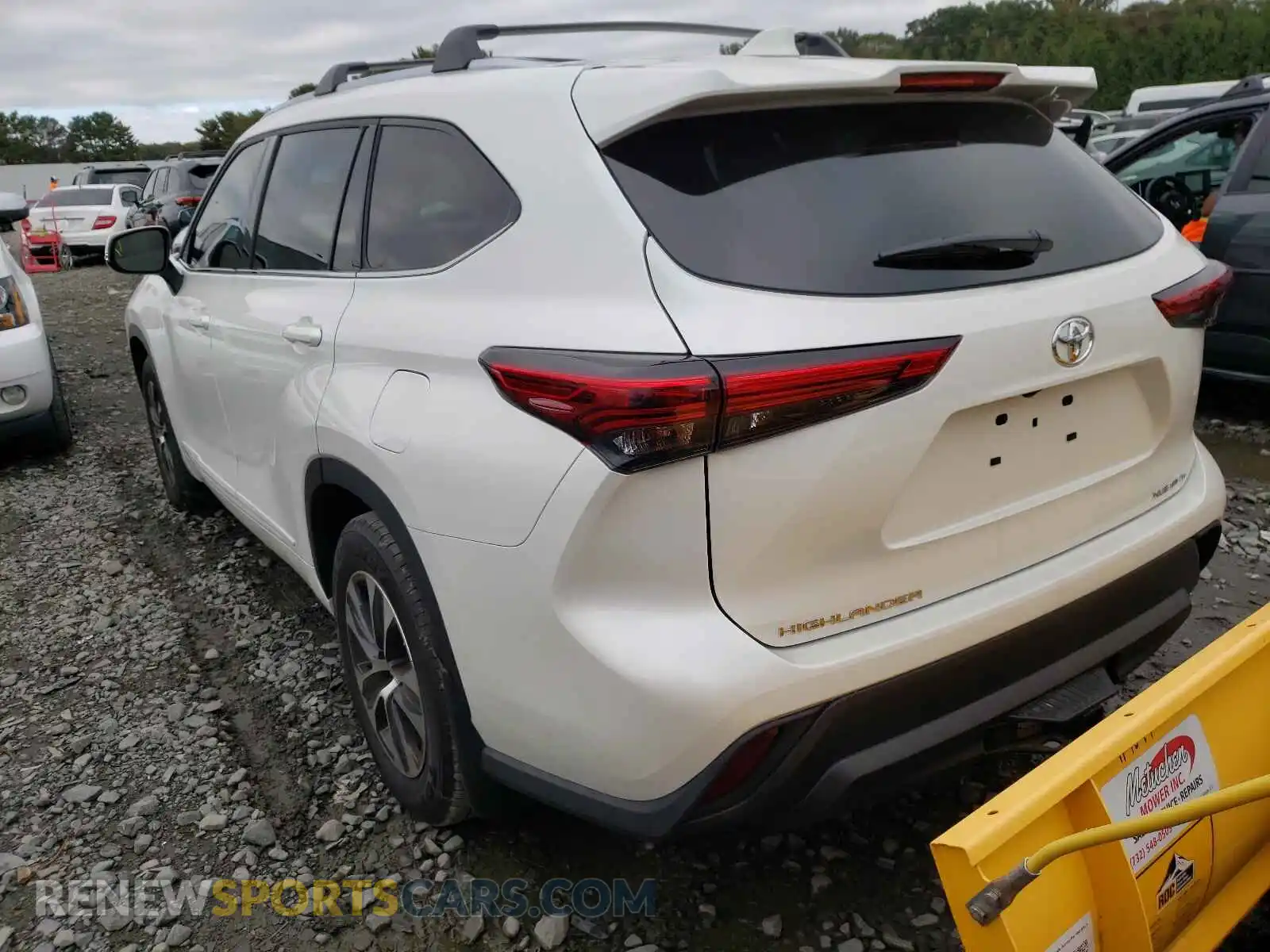 3 Photograph of a damaged car 5TDGZRBH4MS541325 TOYOTA HIGHLANDER 2021