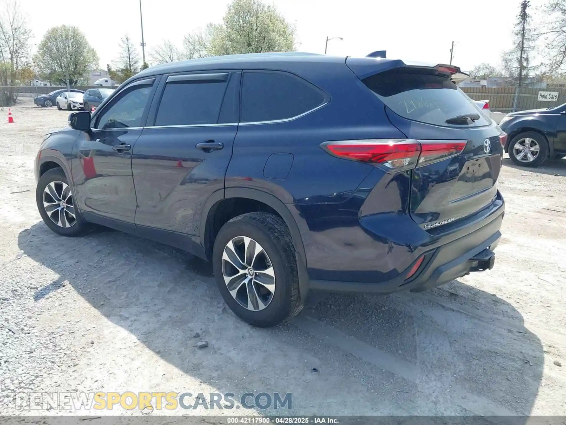3 Photograph of a damaged car 5TDGZRBH4MS543611 TOYOTA HIGHLANDER 2021