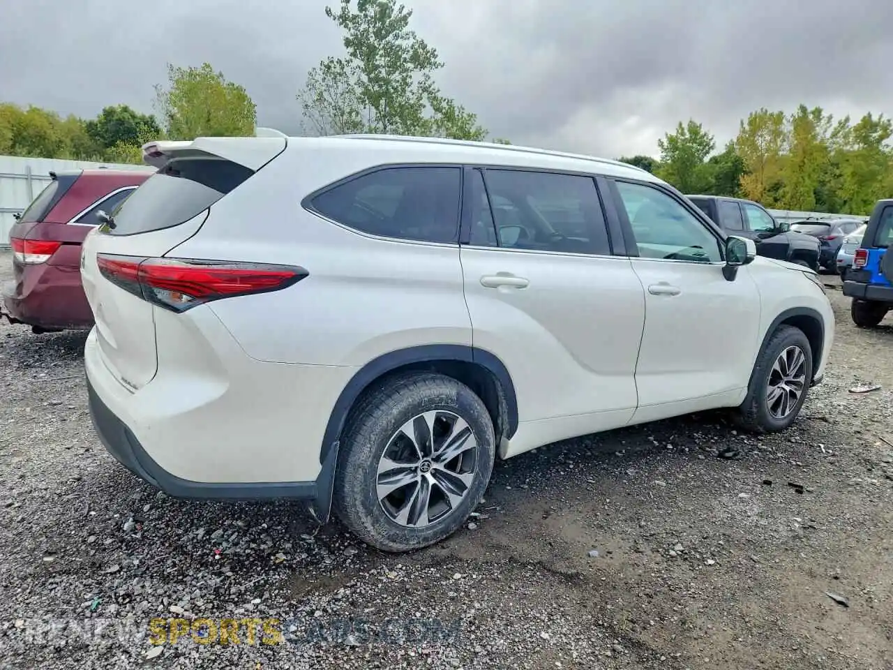 3 Фотография поврежденного автомобиля 5TDGZRBH5MS105647 TOYOTA HIGHLANDER 2021