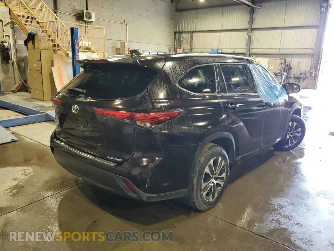 3 Photograph of a damaged car 5TDGZRBH5MS139393 TOYOTA HIGHLANDER 2021