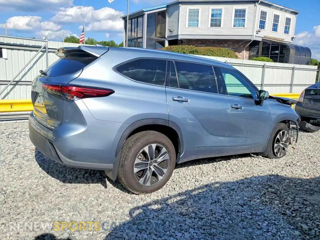 3 Photograph of a damaged car 5TDGZRBH5MS155609 TOYOTA HIGHLANDER 2021