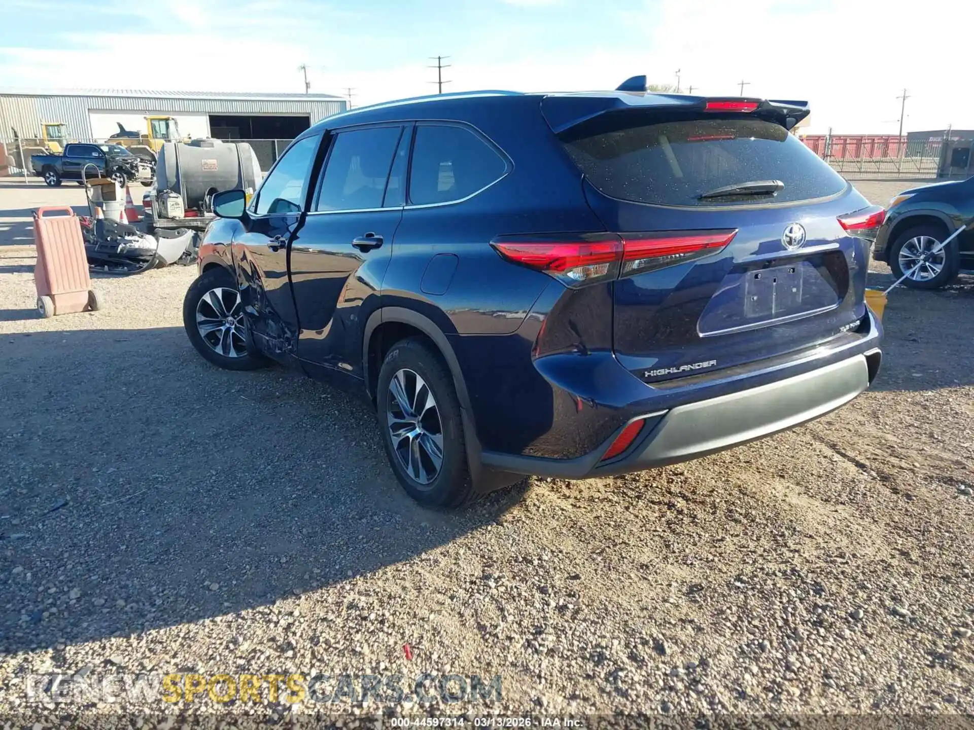 3 Фотография поврежденного автомобиля 5TDGZRBH5MS524565 TOYOTA HIGHLANDER 2021