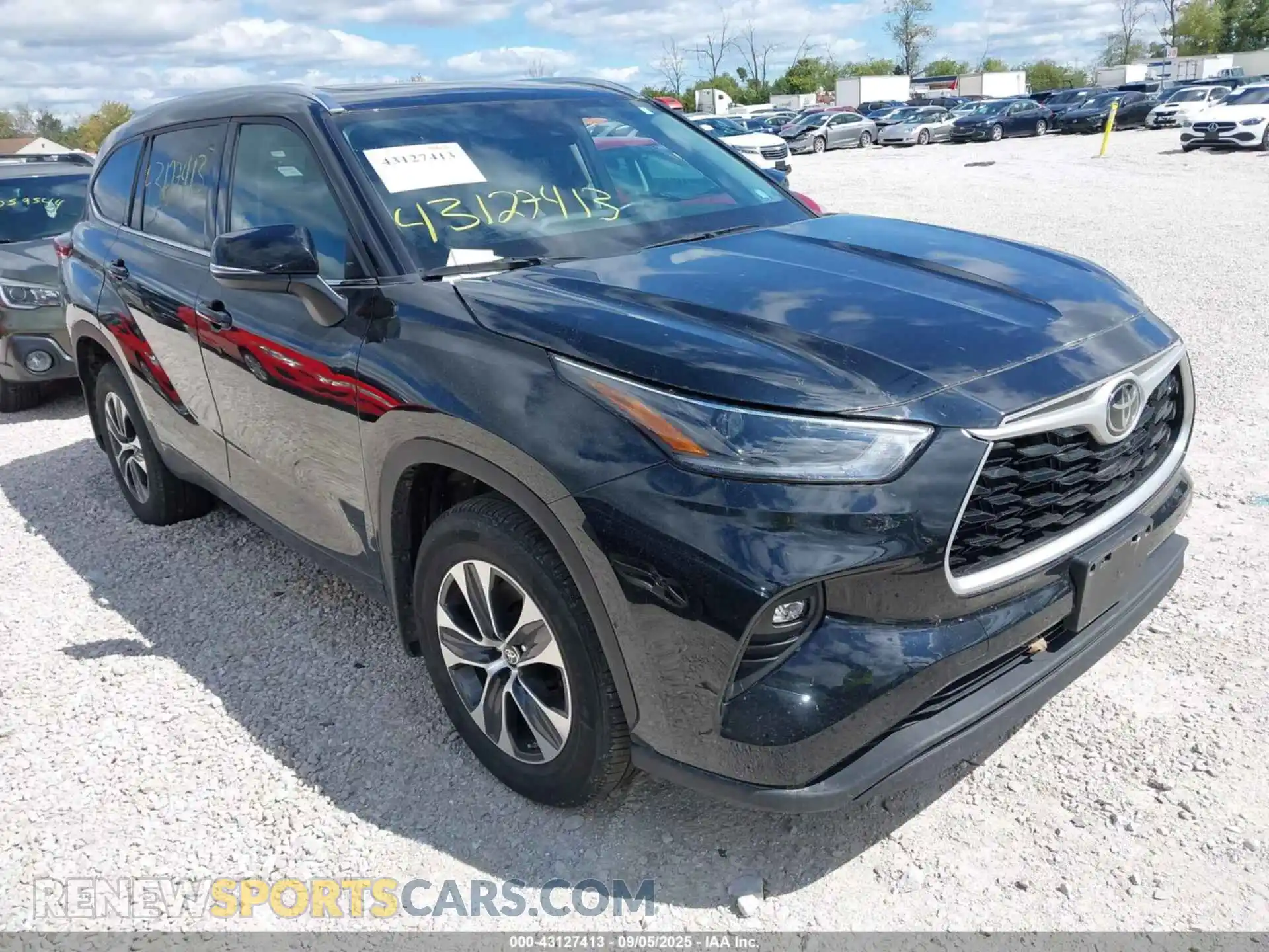 1 Photograph of a damaged car 5TDGZRBH5MS557131 TOYOTA HIGHLANDER 2021