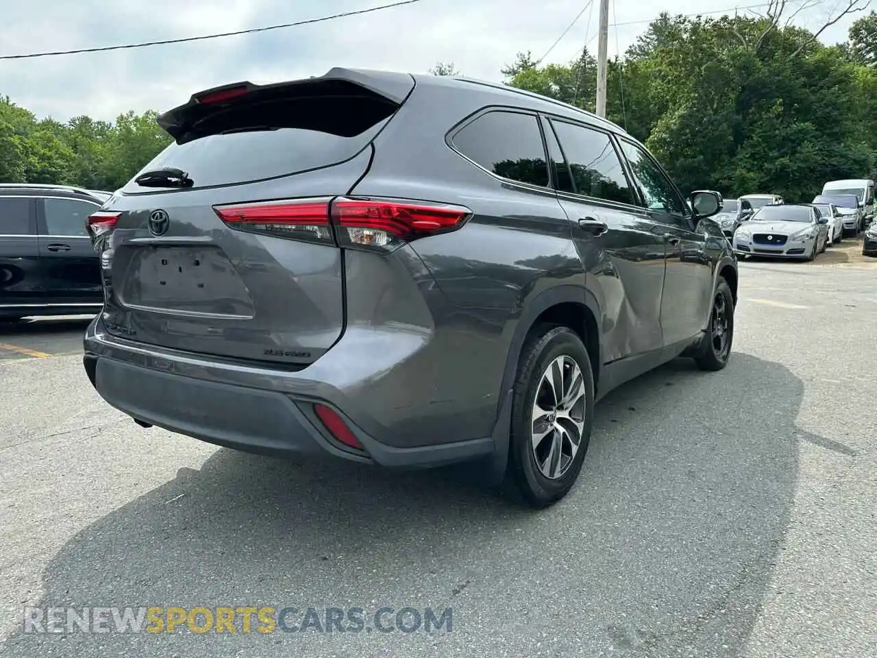 3 Photograph of a damaged car 5TDGZRBH5MS558067 TOYOTA HIGHLANDER 2021