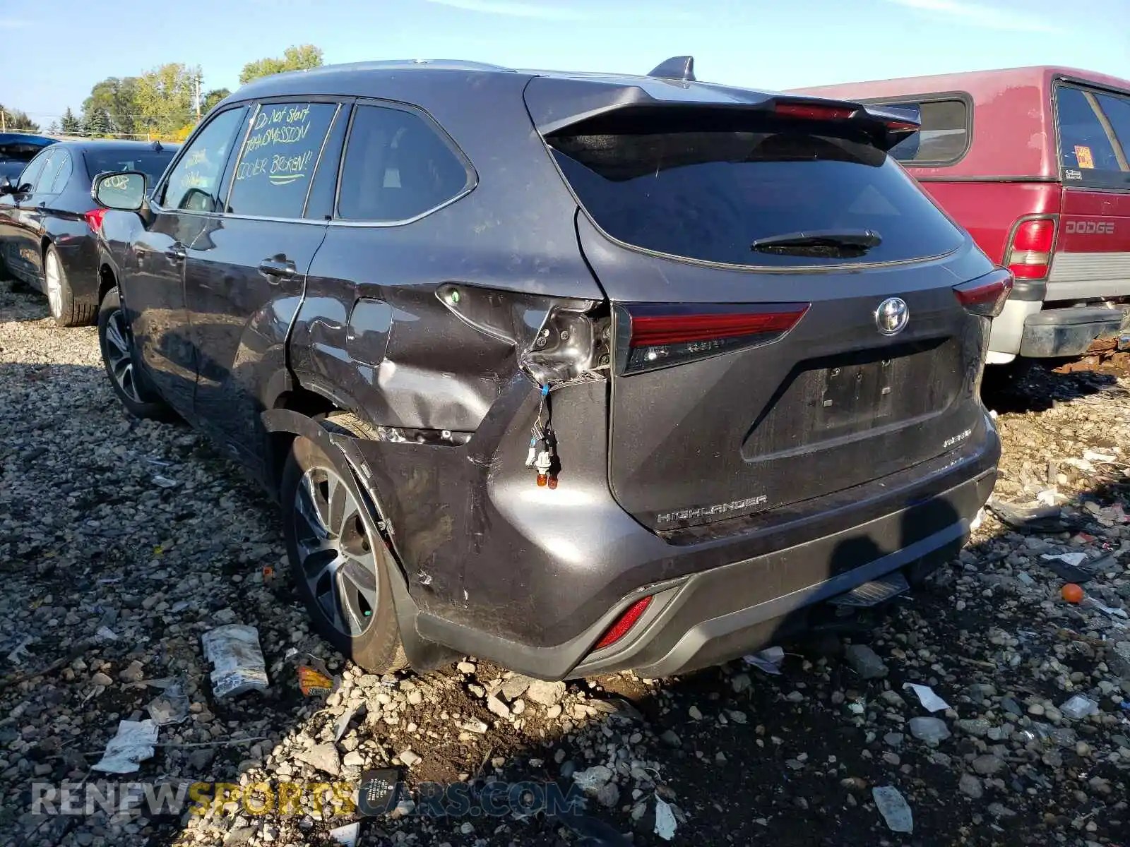 3 Photograph of a damaged car 5TDGZRBH6MS085344 TOYOTA HIGHLANDER 2021