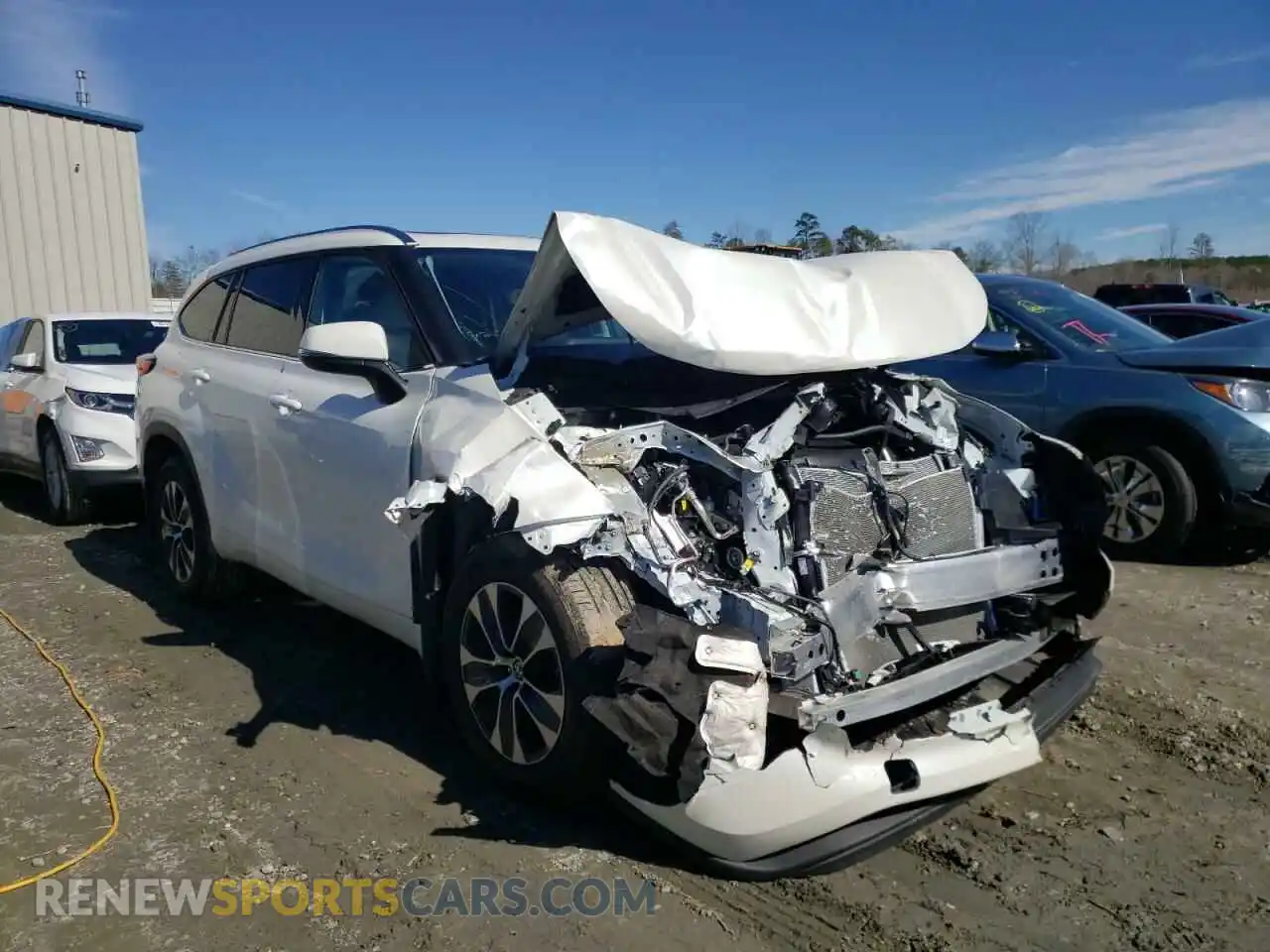 1 Photograph of a damaged car 5TDGZRBH6MS111893 TOYOTA HIGHLANDER 2021