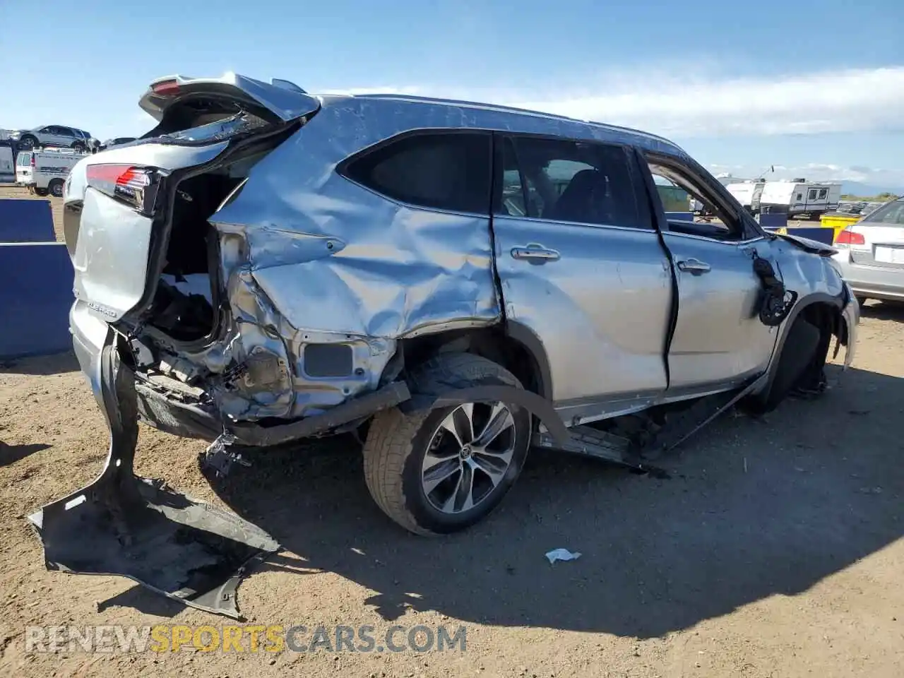 3 Photograph of a damaged car 5TDGZRBH6MS122425 TOYOTA HIGHLANDER 2021