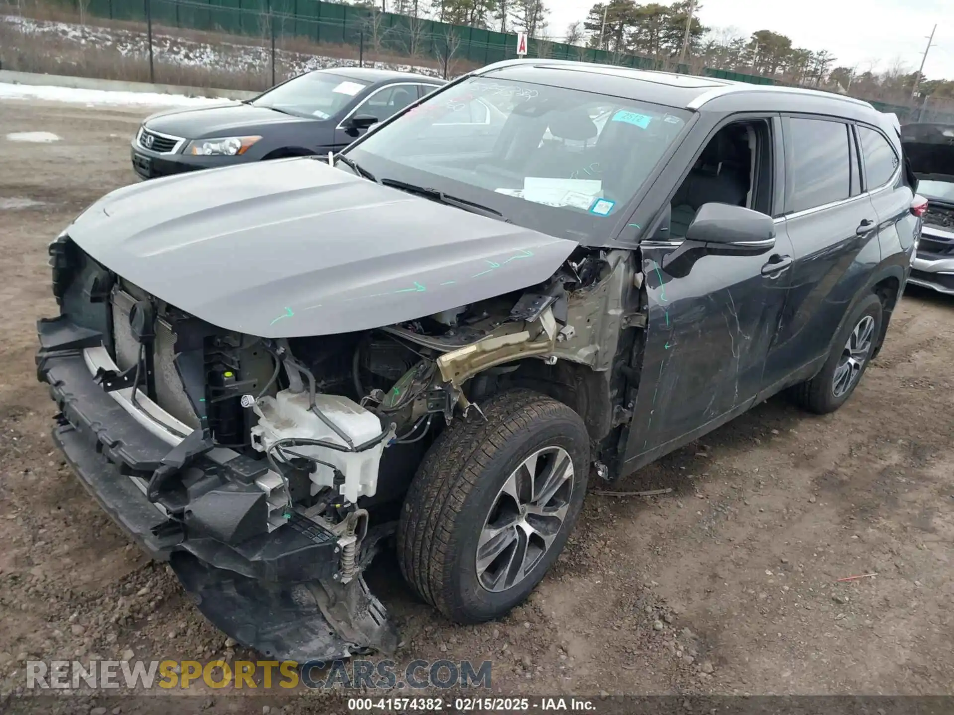 2 Photograph of a damaged car 5TDGZRBH6MS133358 TOYOTA HIGHLANDER 2021