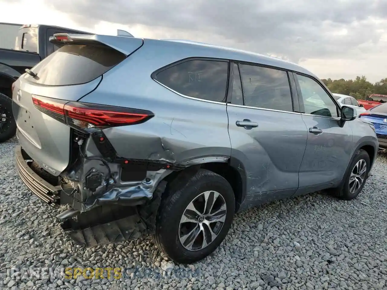 3 Фотография поврежденного автомобиля 5TDGZRBH6MS144585 TOYOTA HIGHLANDER 2021