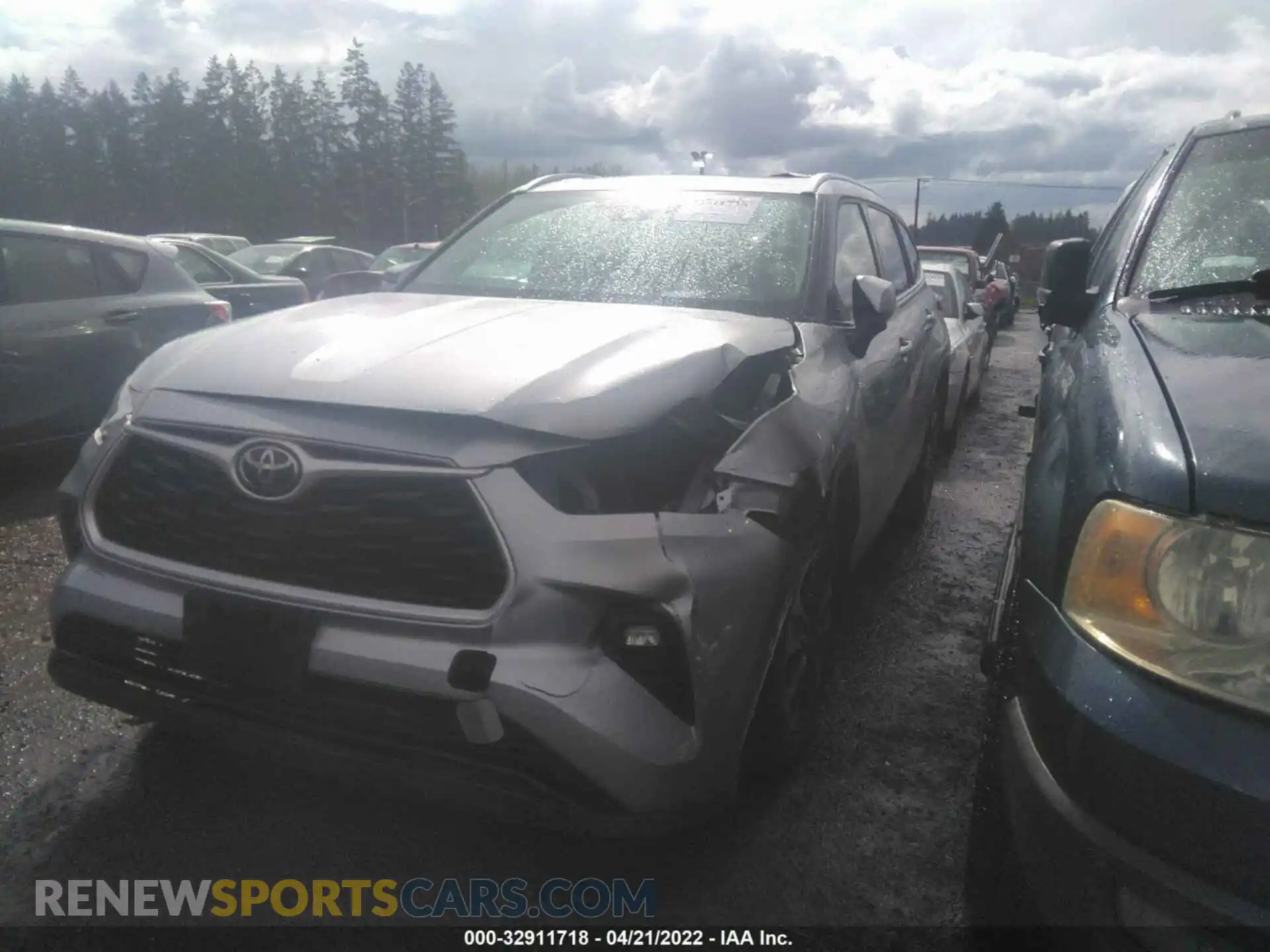 2 Photograph of a damaged car 5TDGZRBH7MS064955 TOYOTA HIGHLANDER 2021