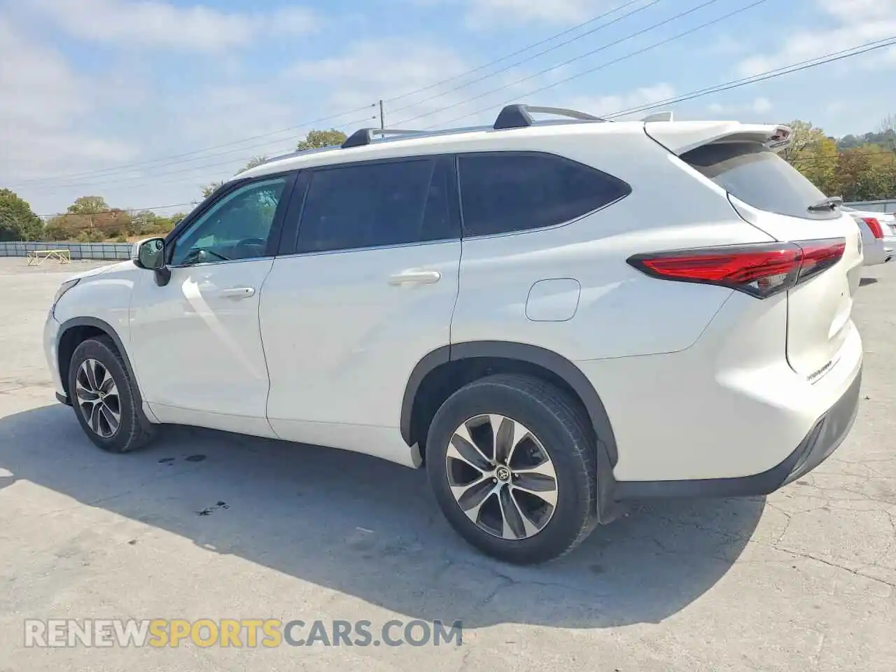 2 Photograph of a damaged car 5TDGZRBH7MS105469 TOYOTA HIGHLANDER 2021