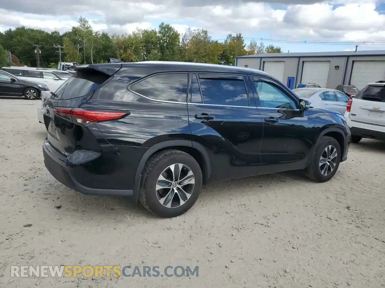 3 Photograph of a damaged car 5TDGZRBH7MS124989 TOYOTA HIGHLANDER 2021