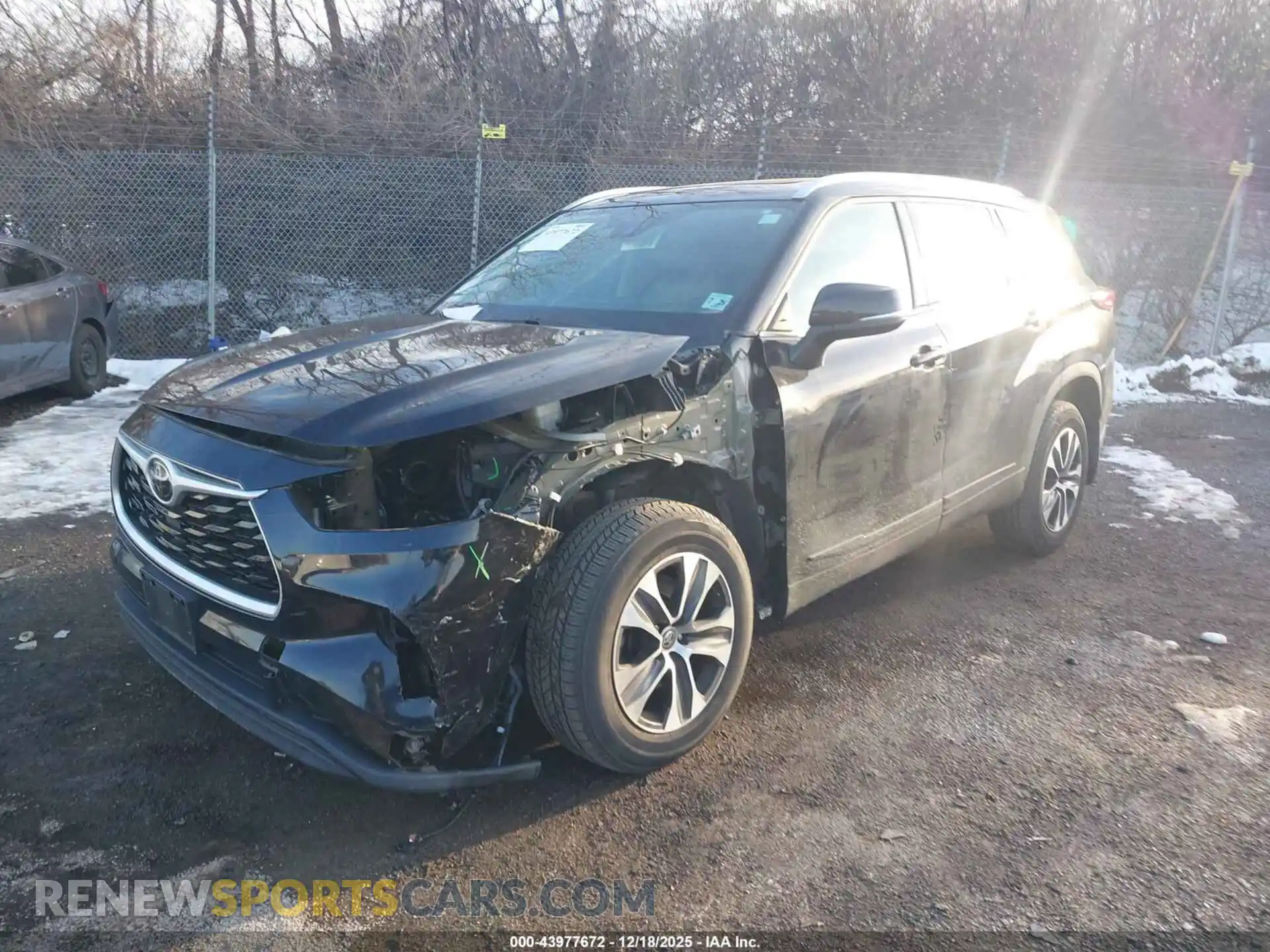 2 Photograph of a damaged car 5TDGZRBH7MS136009 TOYOTA HIGHLANDER 2021