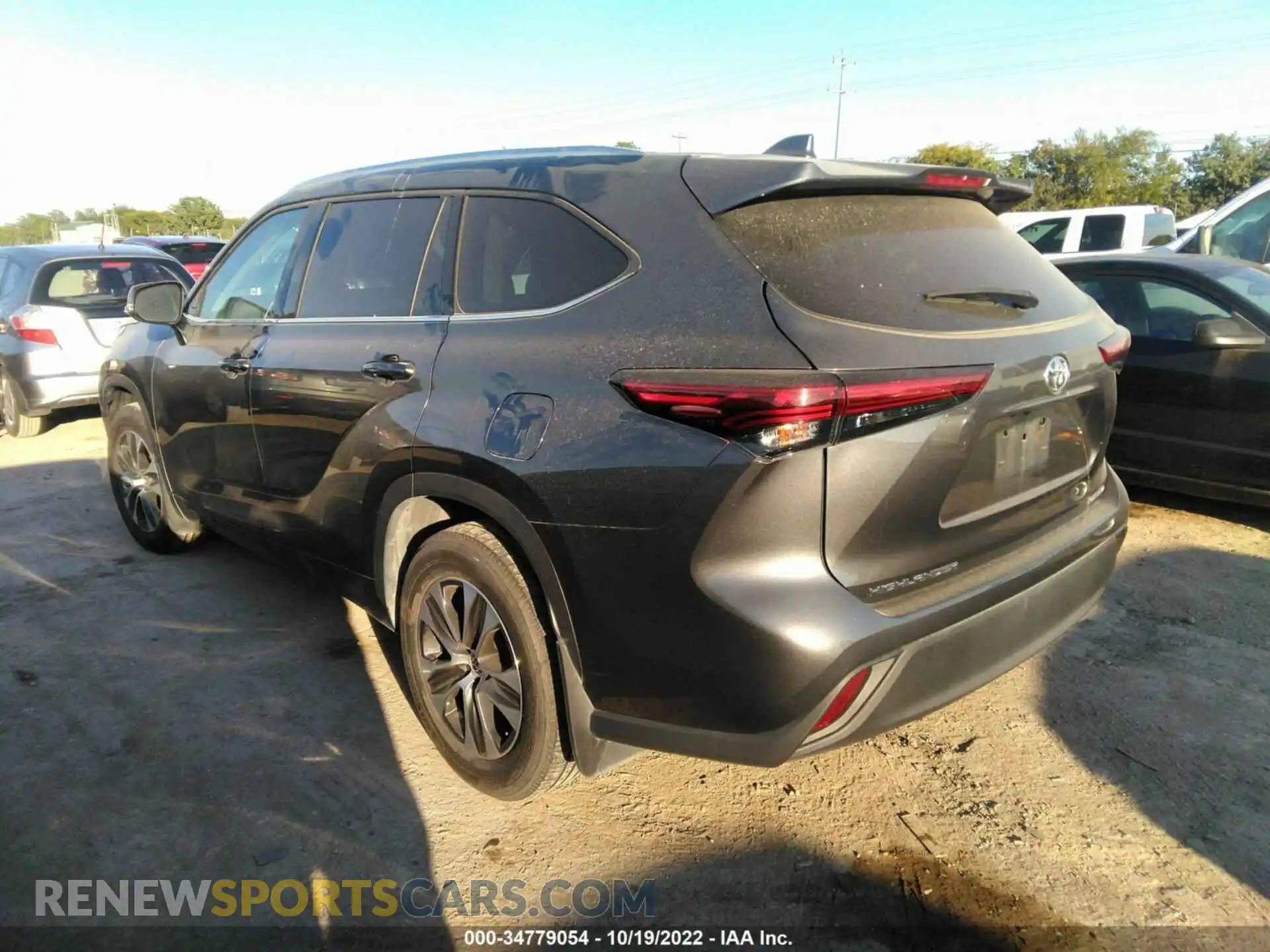 3 Photograph of a damaged car 5TDGZRBH7MS525944 TOYOTA HIGHLANDER 2021
