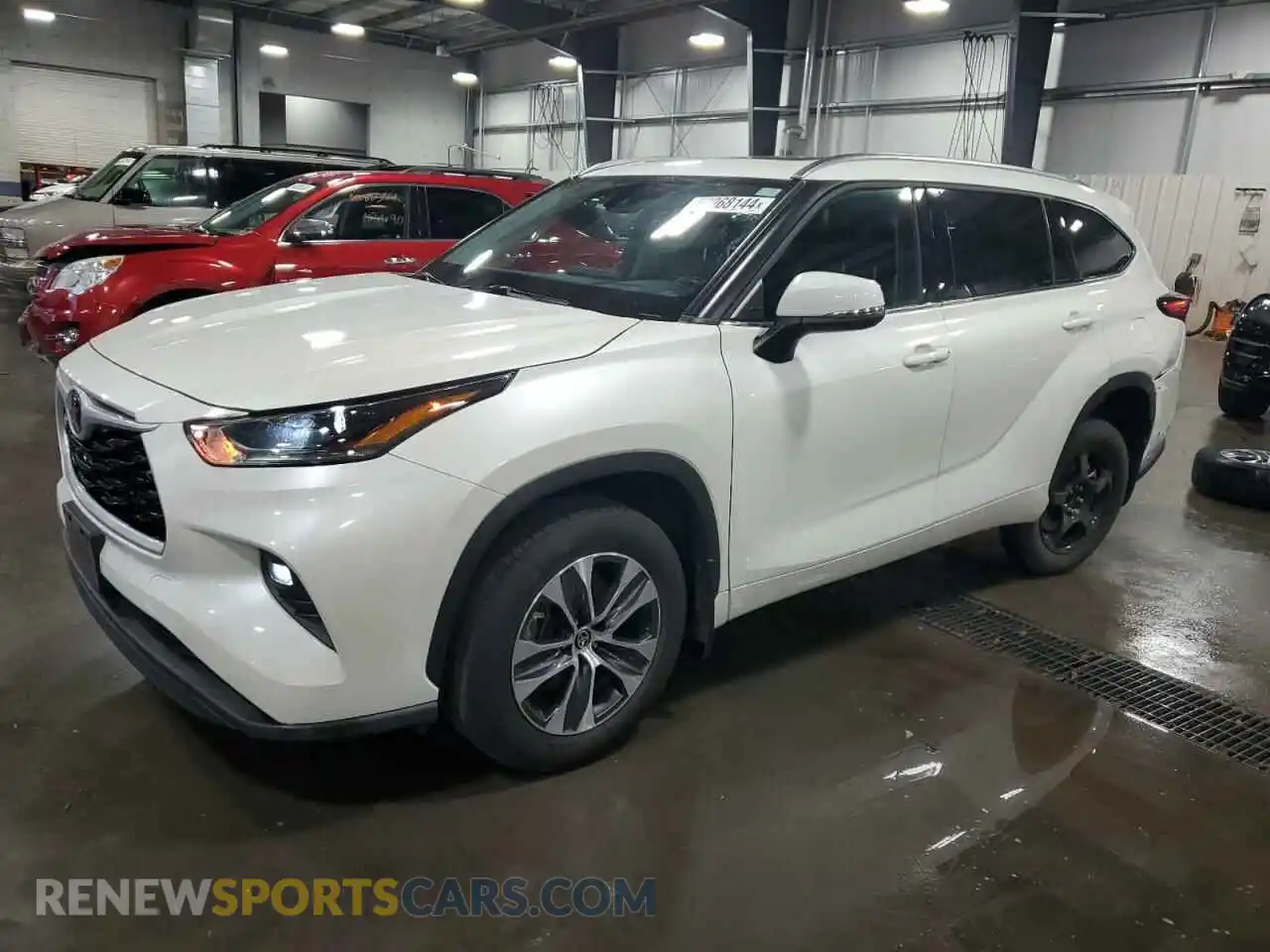 1 Photograph of a damaged car 5TDGZRBH7MS529296 TOYOTA HIGHLANDER 2021