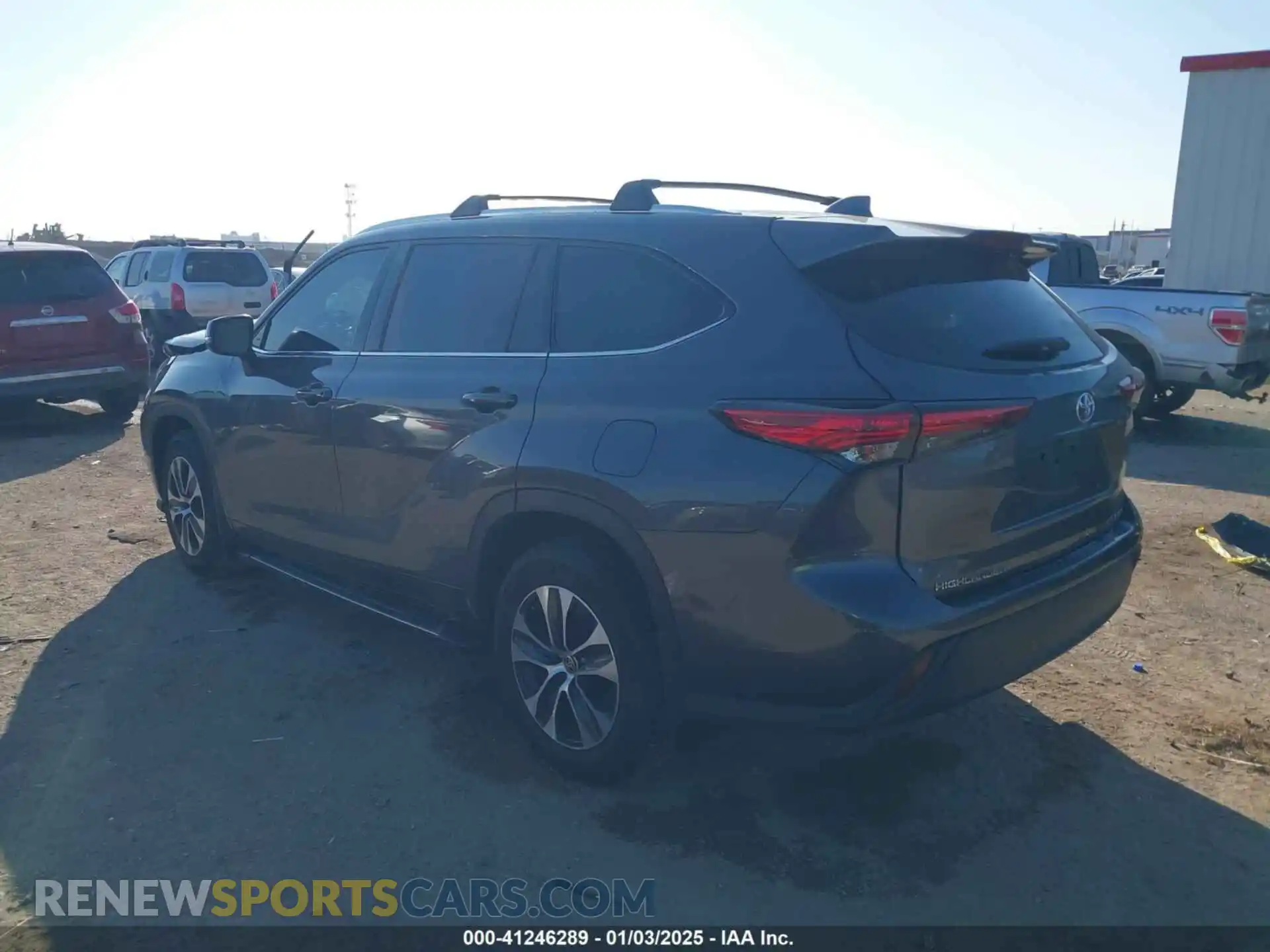 3 Photograph of a damaged car 5TDGZRBH7MS540086 TOYOTA HIGHLANDER 2021