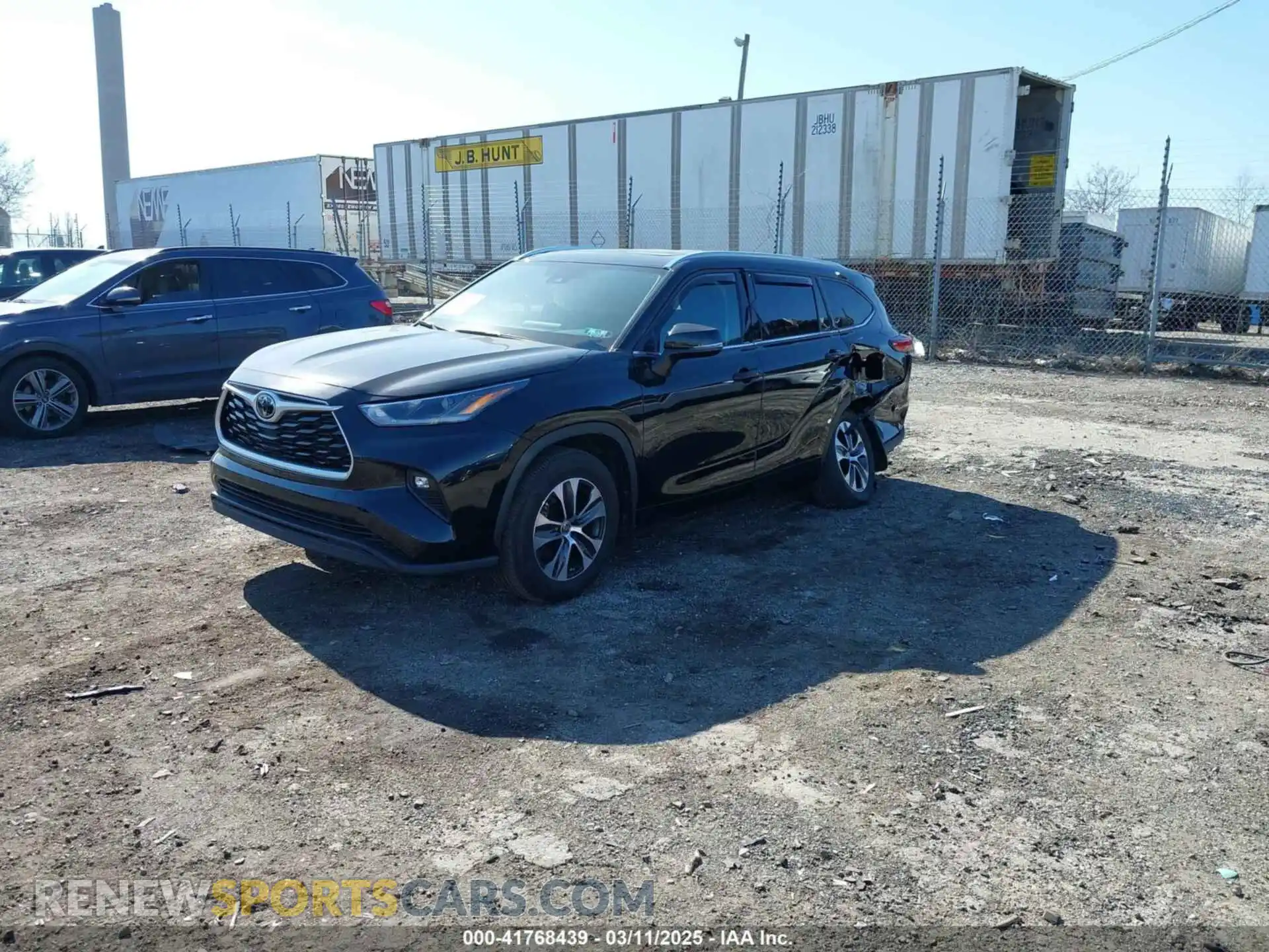 2 Photograph of a damaged car 5TDGZRBH7MS557857 TOYOTA HIGHLANDER 2021