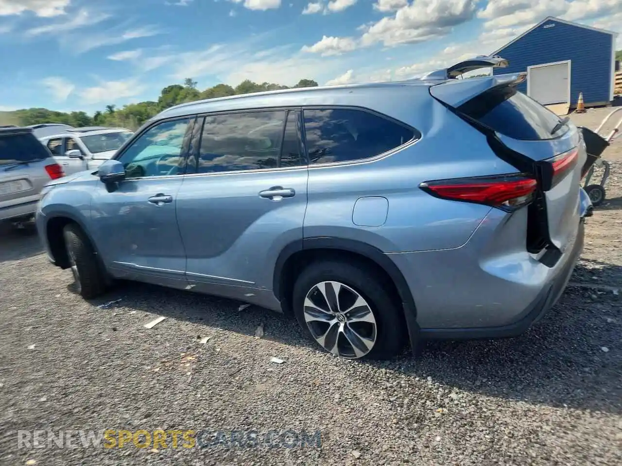 2 fotografías del automóvil dañado 5TDGZRBH8MS138125 TOYOTA HIGHLANDER 2021