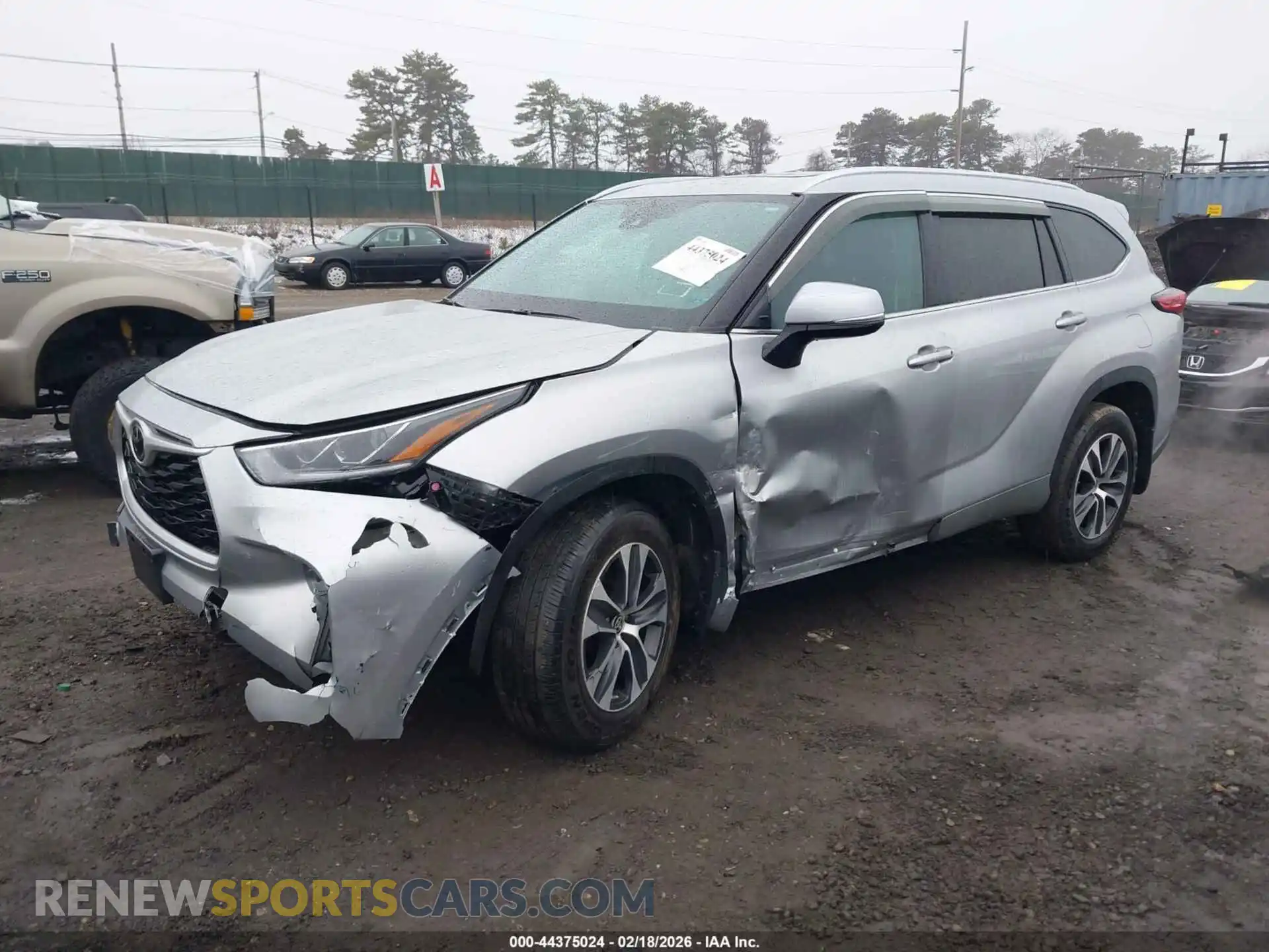 2 Photograph of a damaged car 5TDGZRBH8MS149948 TOYOTA HIGHLANDER 2021