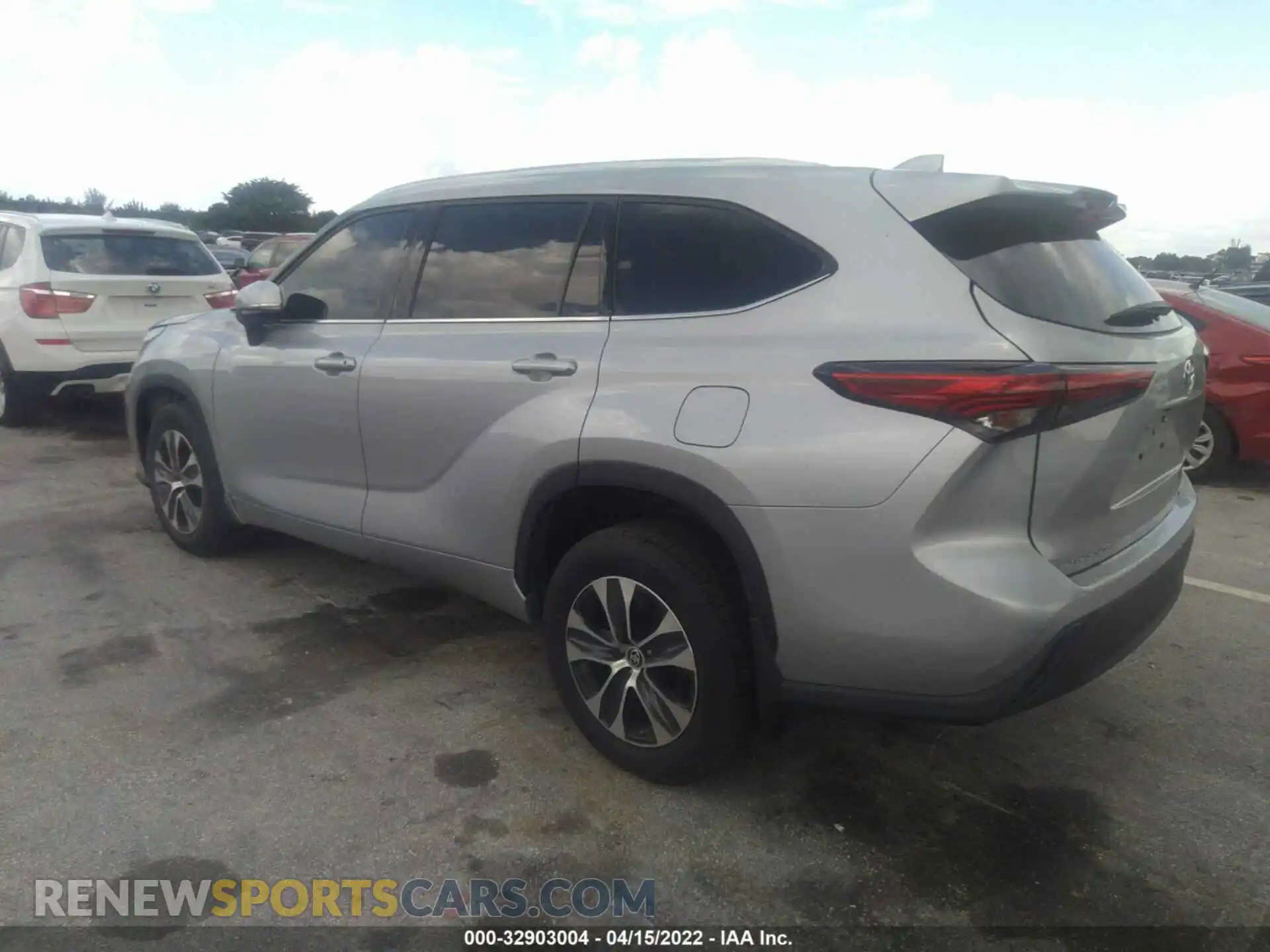 3 Photograph of a damaged car 5TDGZRBH8MS525810 TOYOTA HIGHLANDER 2021