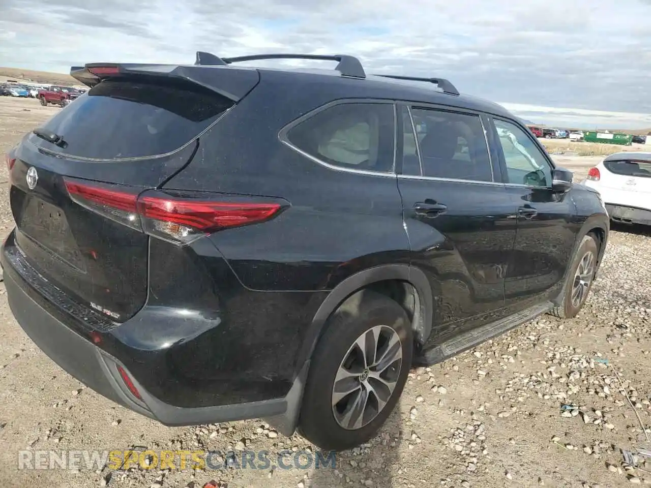 3 Photograph of a damaged car 5TDGZRBH9MS071938 TOYOTA HIGHLANDER 2021