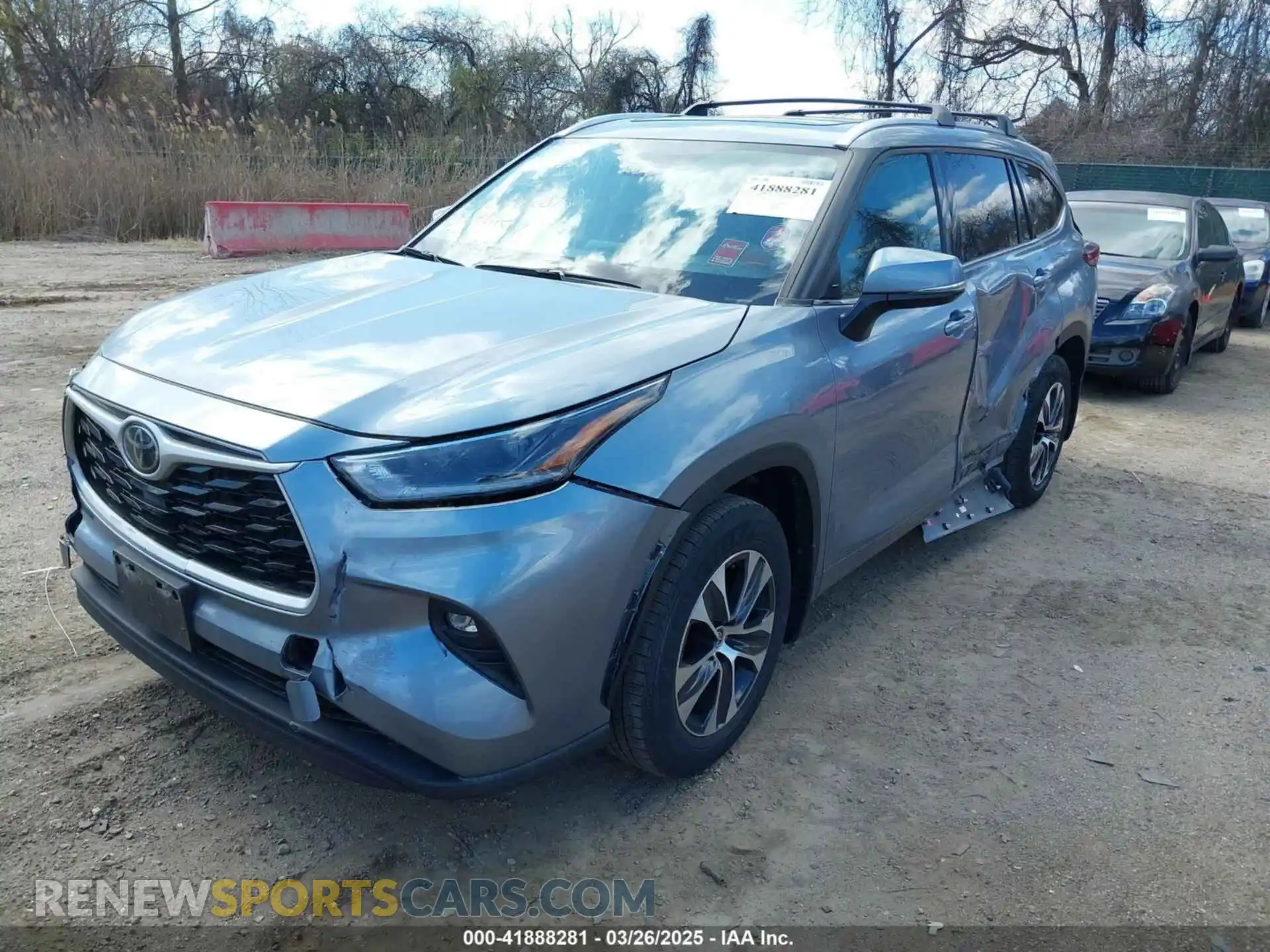 2 Photograph of a damaged car 5TDGZRBH9MS120944 TOYOTA HIGHLANDER 2021