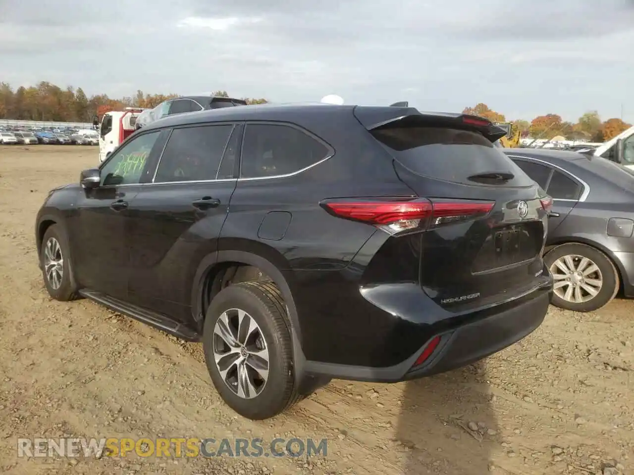 3 Photograph of a damaged car 5TDGZRBH9MS124685 TOYOTA HIGHLANDER 2021
