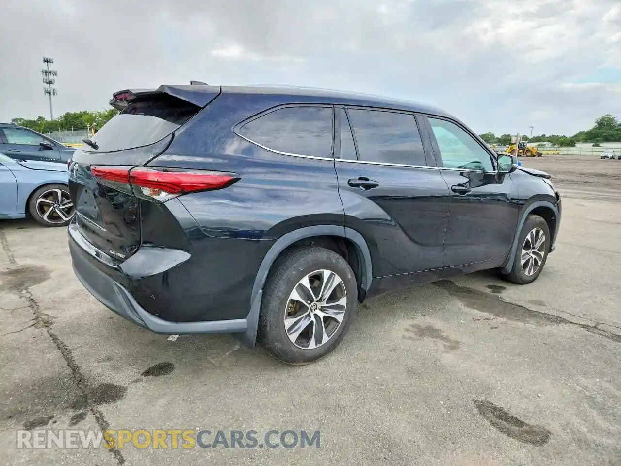 3 Фотография поврежденного автомобиля 5TDGZRBH9MS544592 TOYOTA HIGHLANDER 2021