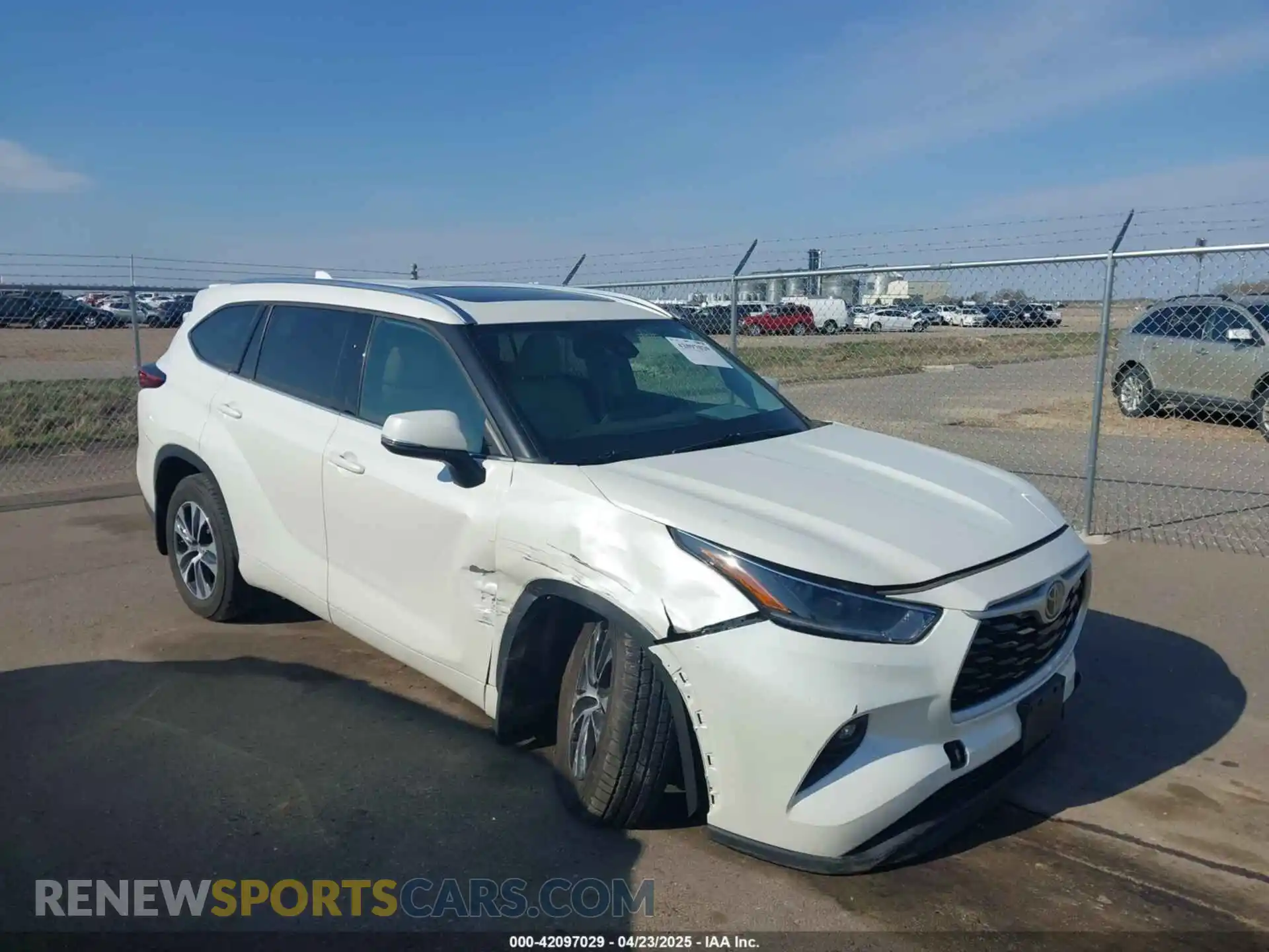 1 Photograph of a damaged car 5TDGZRBHXMS075948 TOYOTA HIGHLANDER 2021