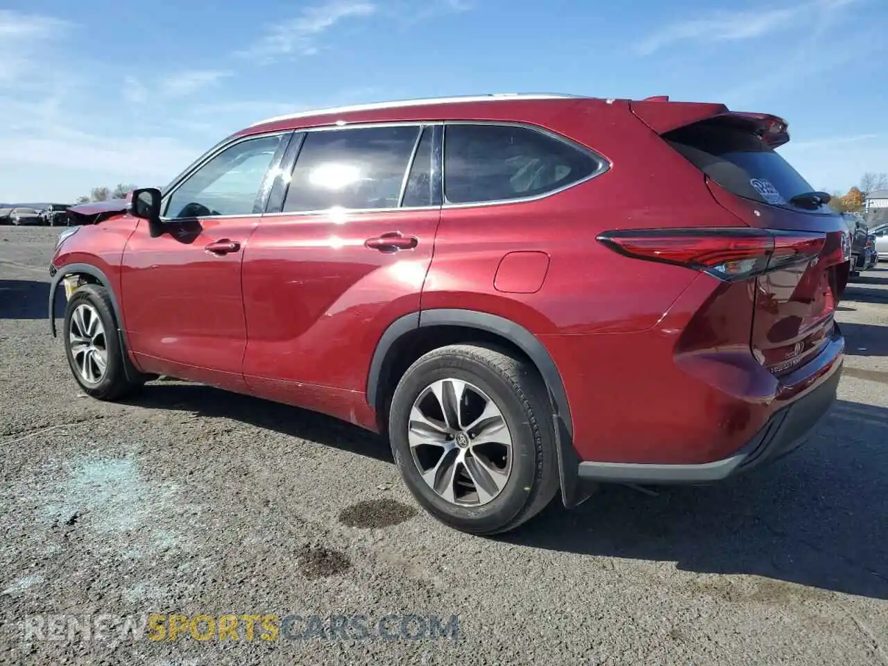 2 Photograph of a damaged car 5TDGZRBHXMS094774 TOYOTA HIGHLANDER 2021