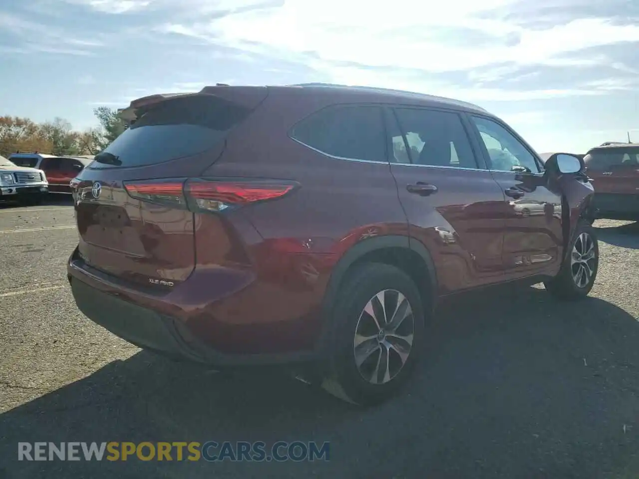 3 Photograph of a damaged car 5TDGZRBHXMS094774 TOYOTA HIGHLANDER 2021