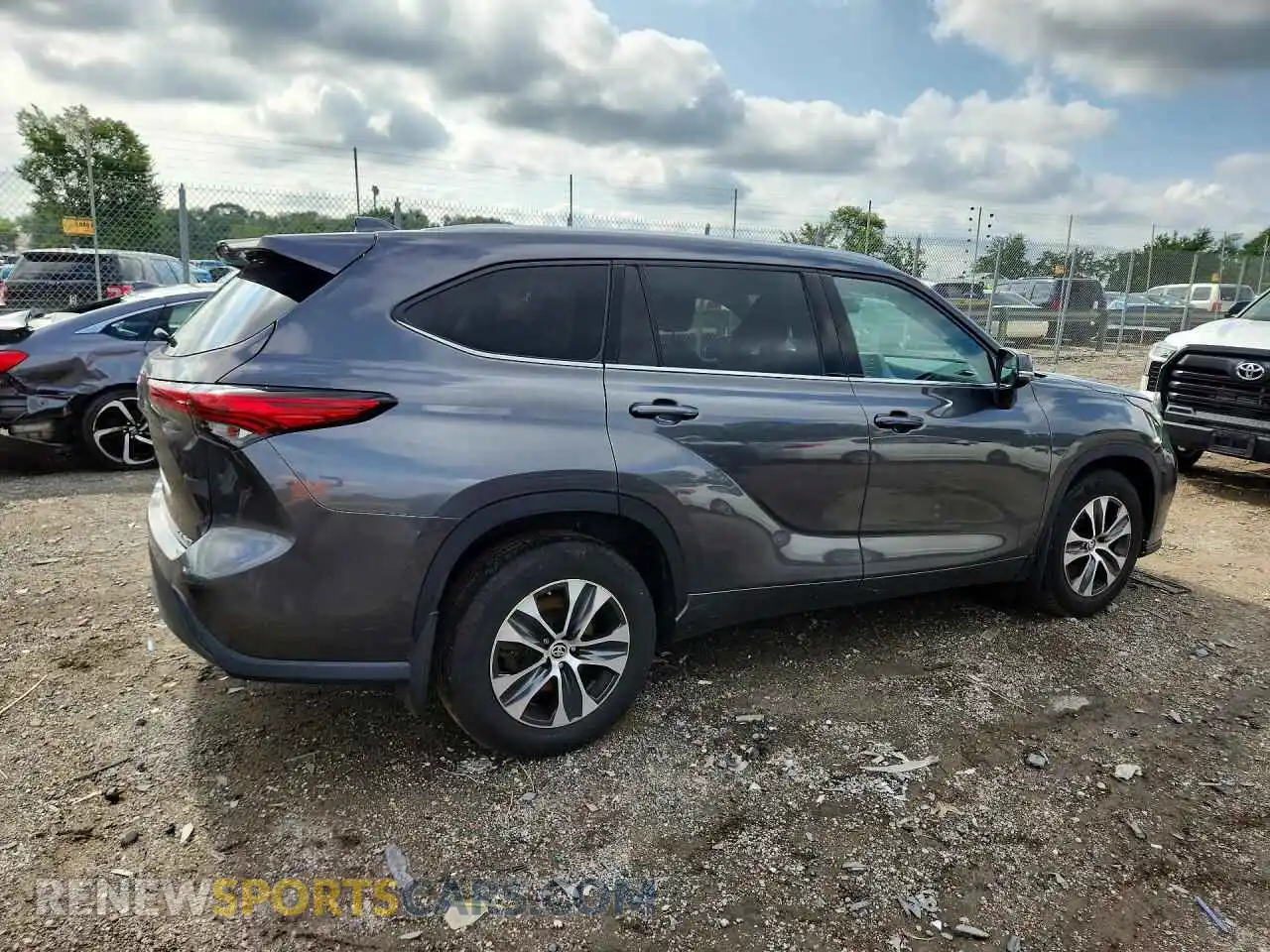 3 fotografías del automóvil dañado 5TDGZRBHXMS099439 TOYOTA HIGHLANDER 2021